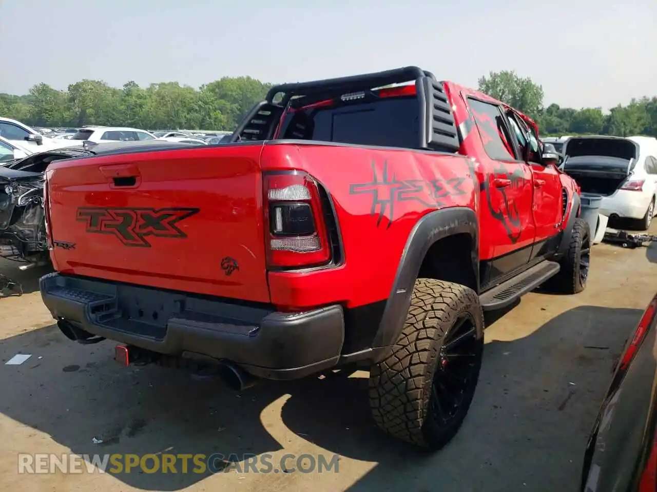 3 Photograph of a damaged car 1C6SRFU97NN335123 RAM 1500 2022
