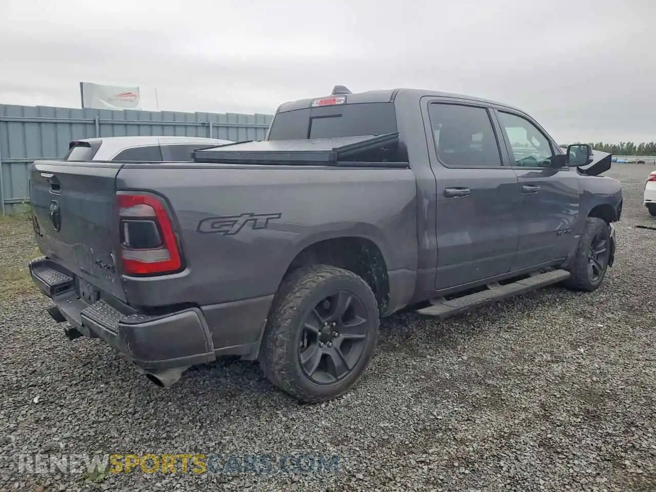 3 Photograph of a damaged car 1C6SRFVT1NN304895 RAM 1500 2022