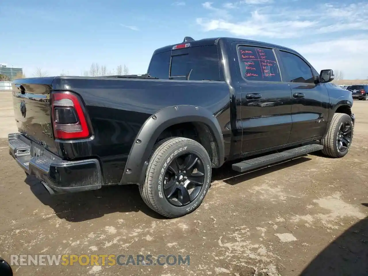 3 Photograph of a damaged car 1C6SRFVT5NN338550 RAM 1500 2022