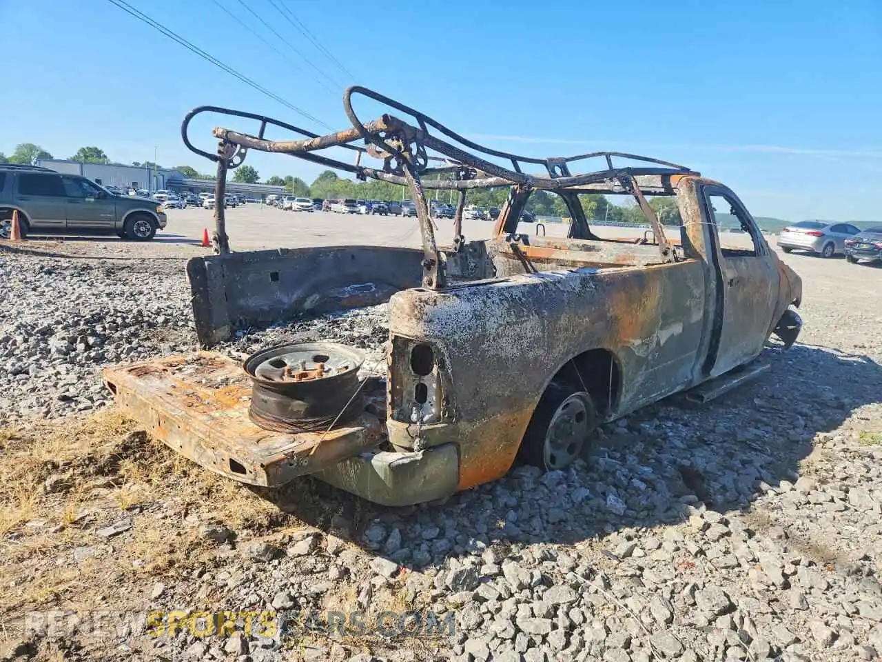 3 Фотография поврежденного автомобиля 3C6JR6DG0NG330557 RAM 1500 2022