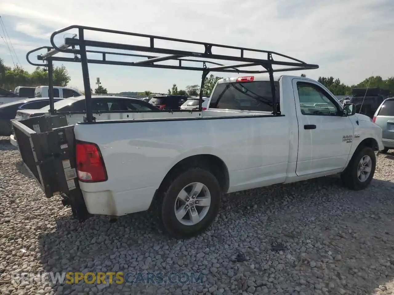 3 Photograph of a damaged car 3C6JR7DTXNG347322 RAM 1500 2022