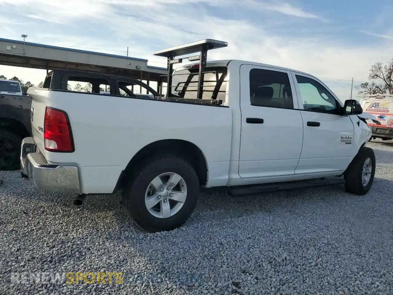 3 Photograph of a damaged car 3C6RR7KG6NG378110 RAM 1500 2022