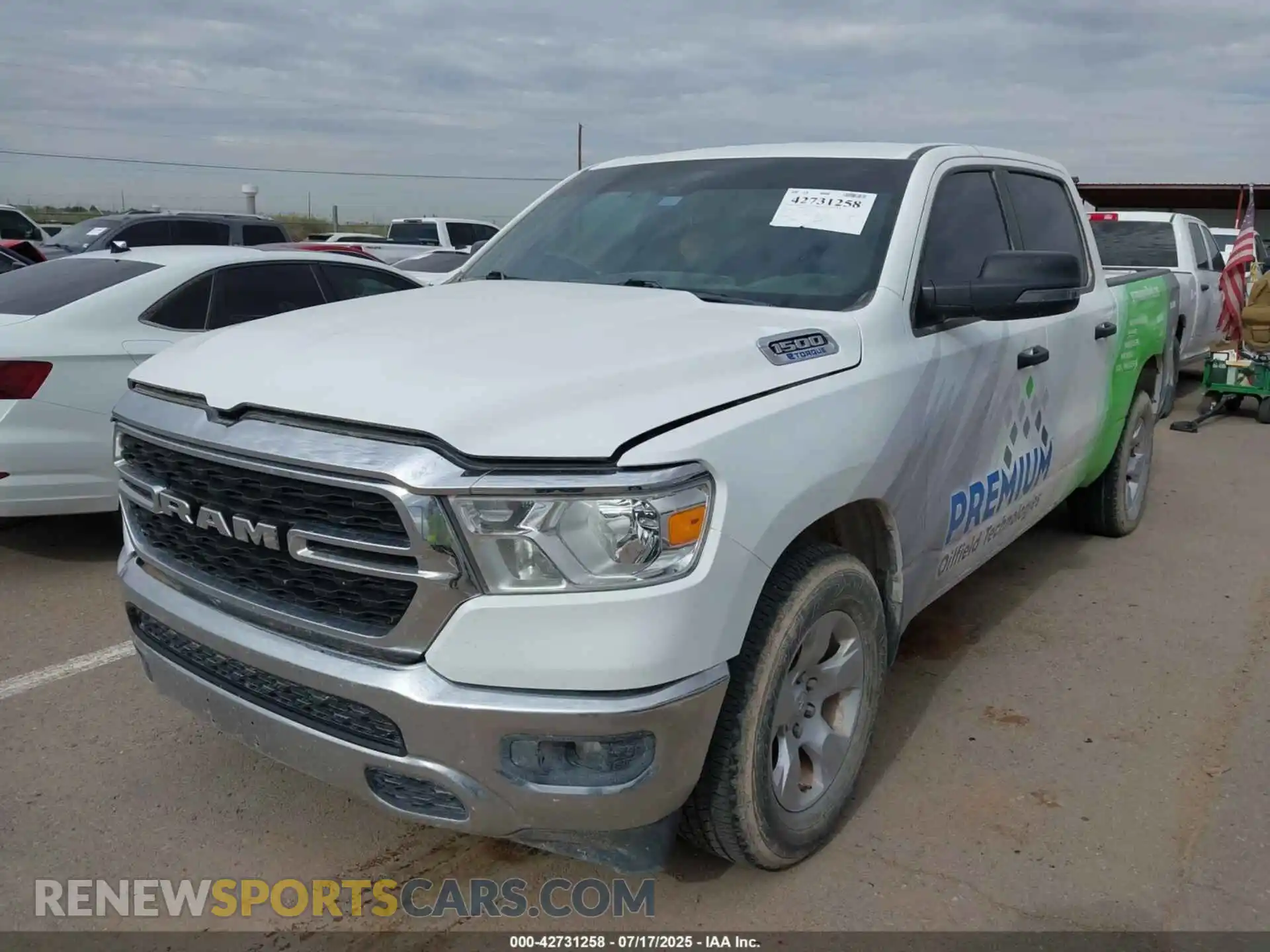 2 Photograph of a damaged car 1C6RREFG2PN592682 RAM 1500 2023