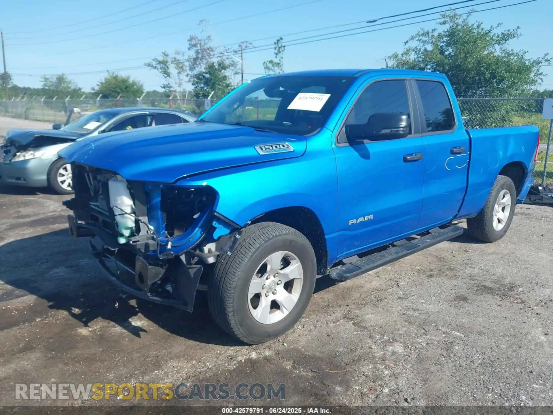 2 fotografías del automóvil dañado 1C6RRFBG9PN596157 RAM 1500 2023