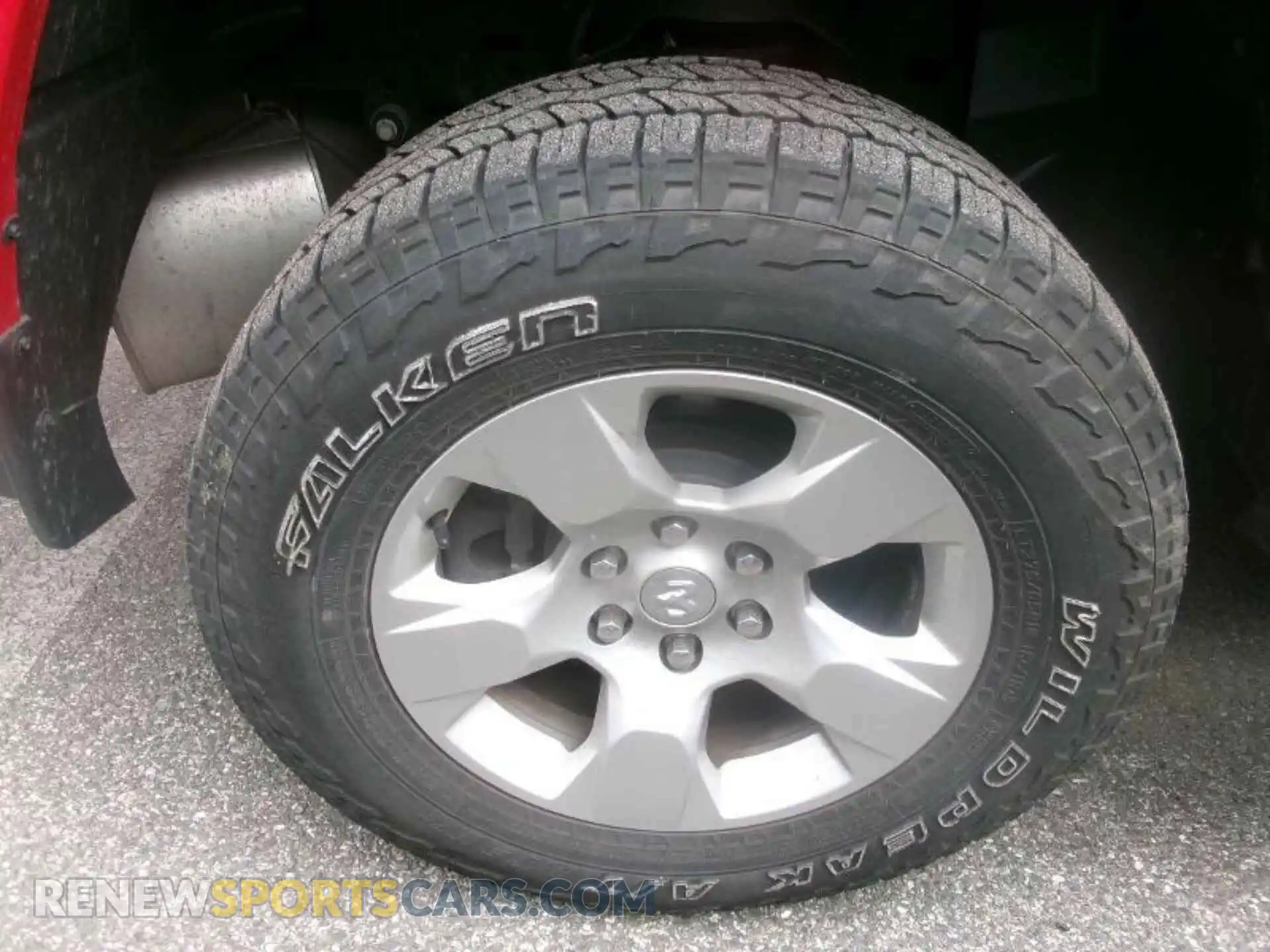 2 Photograph of a damaged car 1C6RRFFG1PN558433 RAM 1500 2023