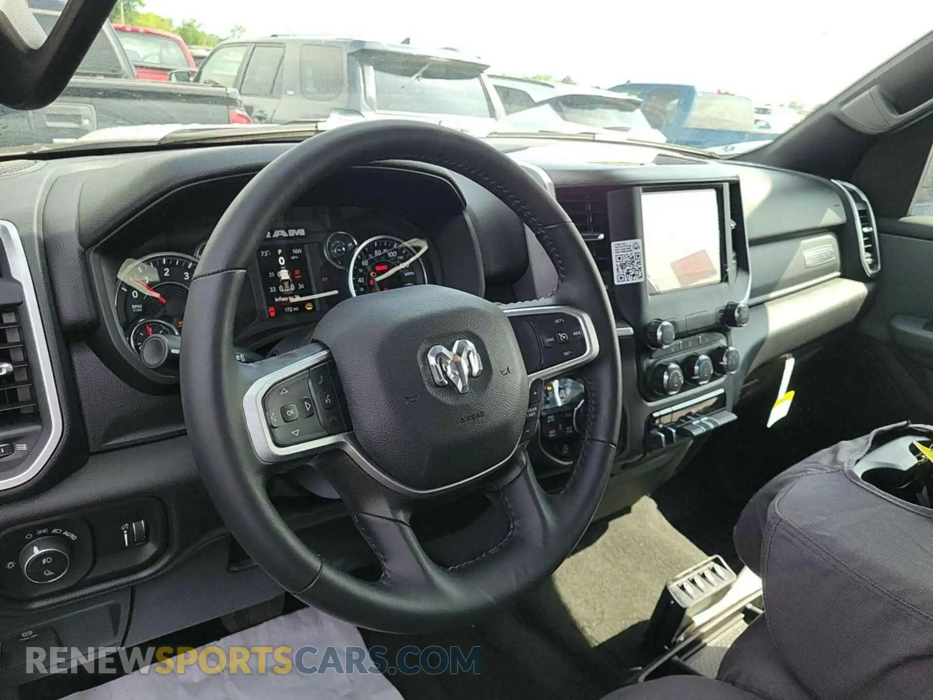 2 fotografías del automóvil dañado 1C6RRFFG7PN518566 RAM 1500 2023