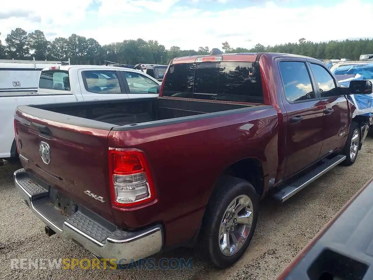3 Photograph of a damaged car 1C6SRFFT6PN685922 RAM 1500 2023
