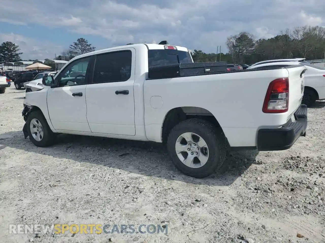 2 Photograph of a damaged car 1C6SRFGTXPN537285 RAM 1500 2023
