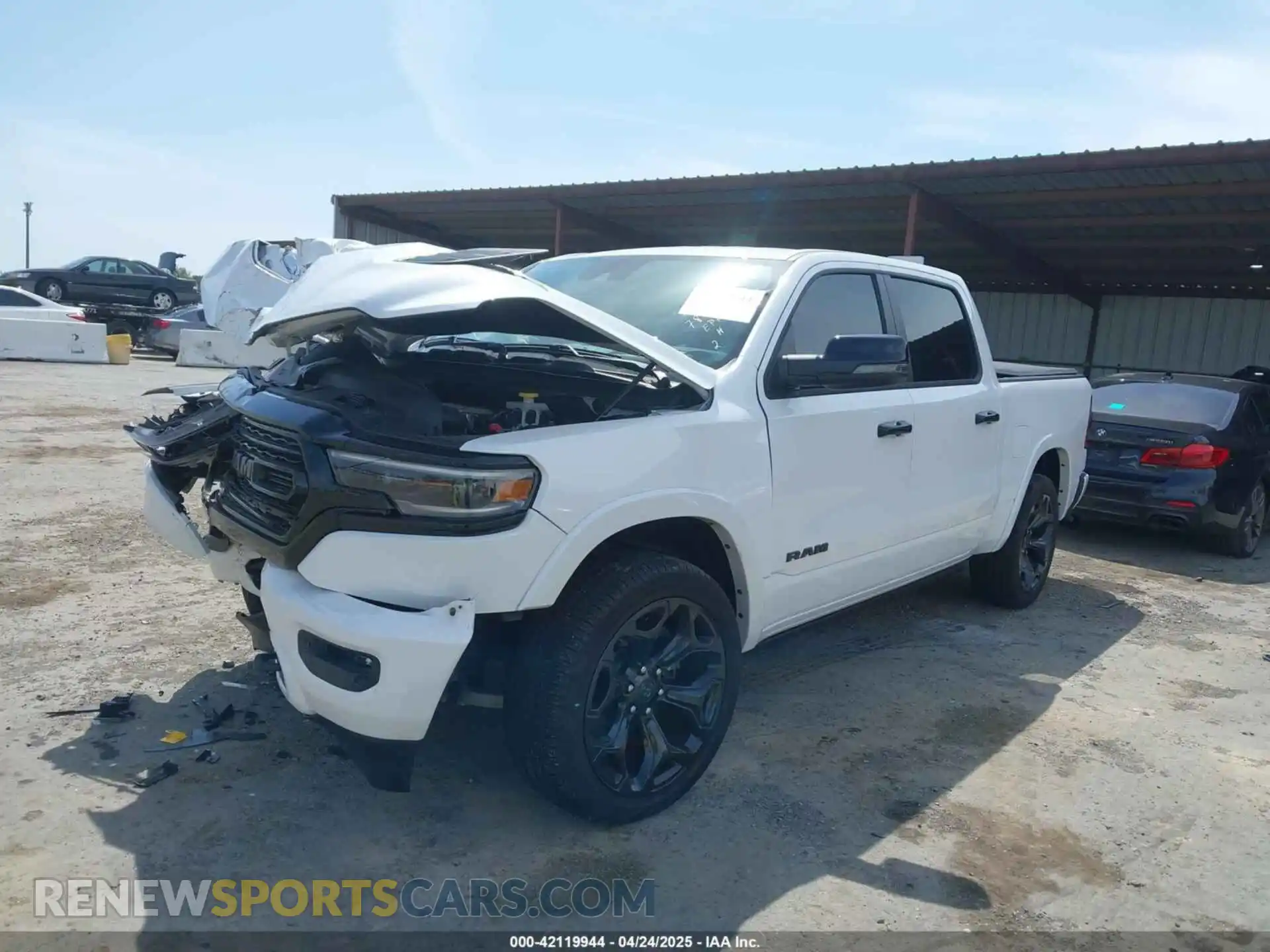 2 fotografías del automóvil dañado 1C6SRFHT0PN581813 RAM 1500 2023