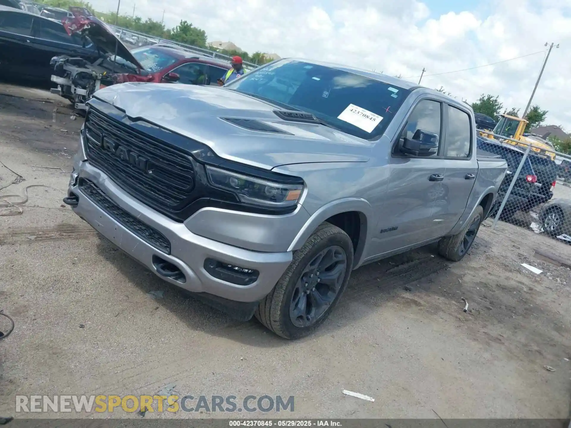 2 Photograph of a damaged car 1C6SRFHT0PN600943 RAM 1500 2023