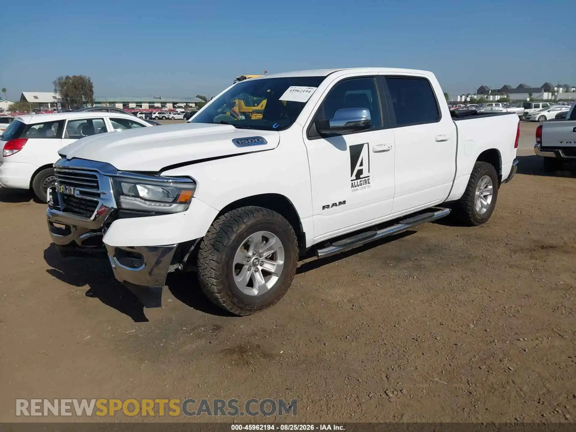 2 fotografías del automóvil dañado 1C6SRFJT1PN521307 RAM 1500 2023