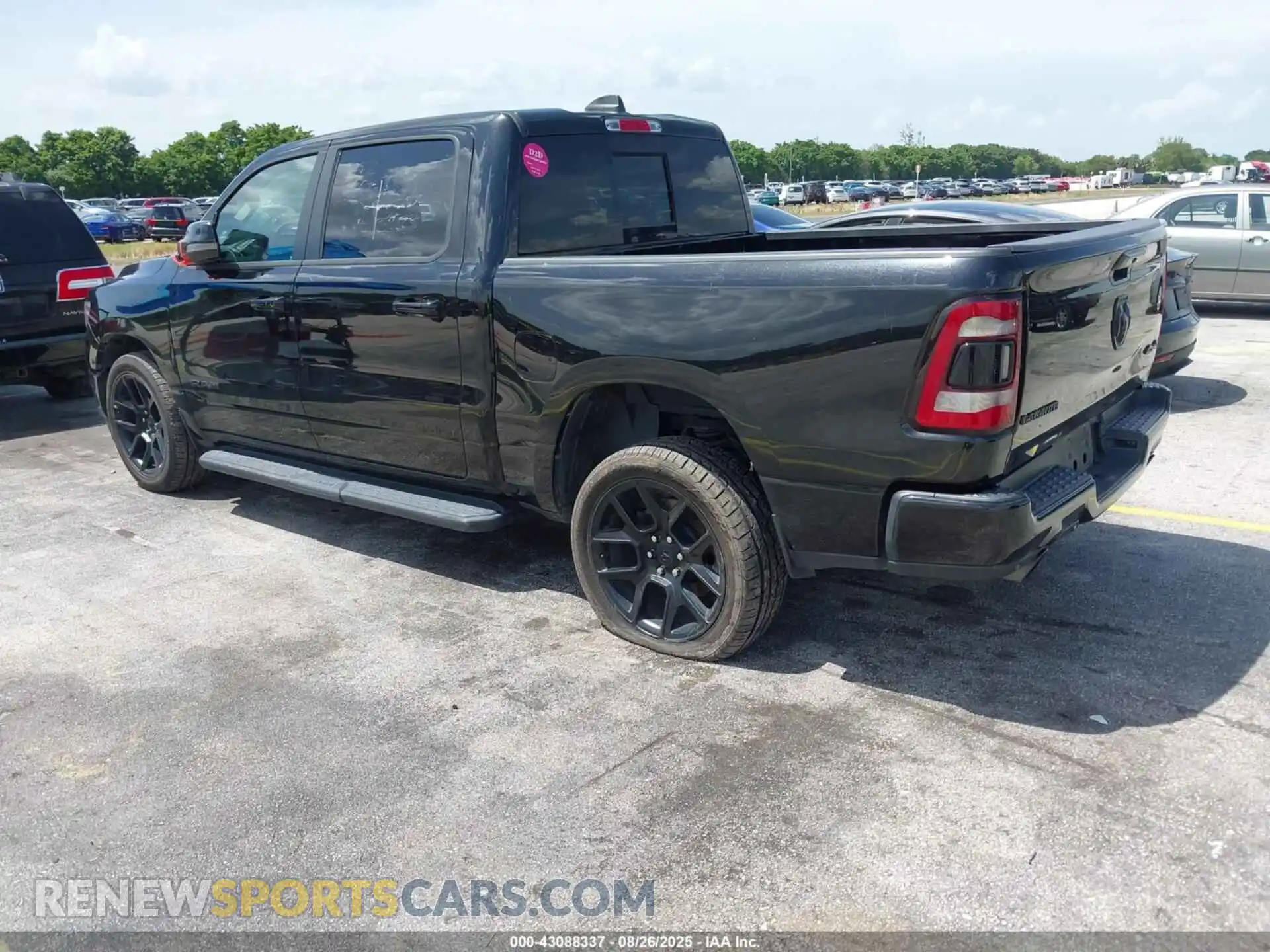 3 Photograph of a damaged car 1C6SRFJT2PN540528 RAM 1500 2023