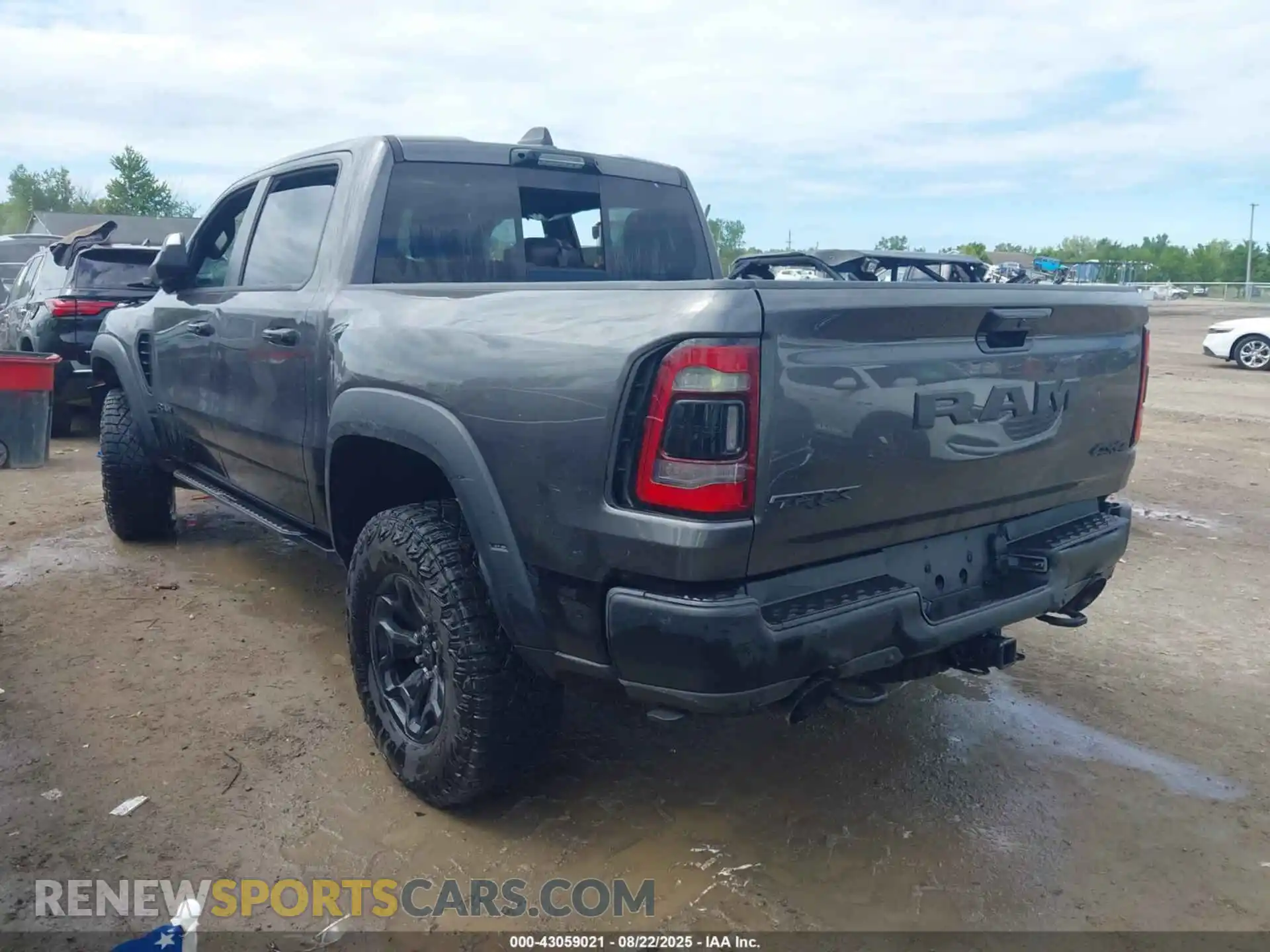 3 Photograph of a damaged car 1C6SRFU95PN500296 RAM 1500 2023