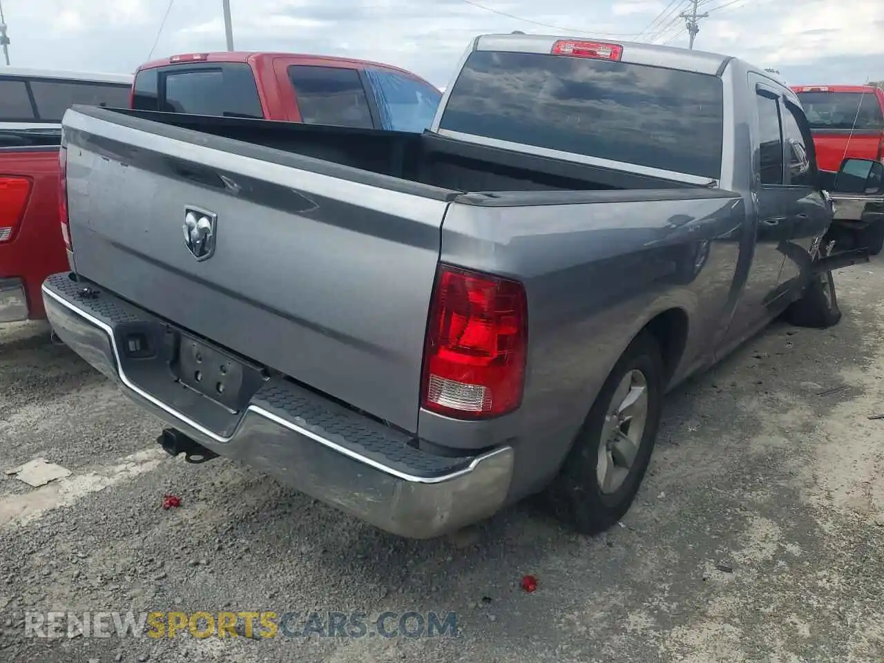 3 fotografías del automóvil dañado 1C6RR6FG8RS142173 RAM 1500 2024