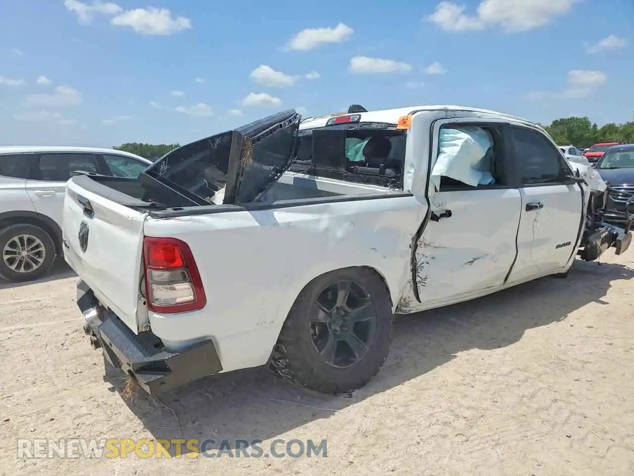 3 fotografías del automóvil dañado 1C6RREFT5RN164671 RAM 1500 2024