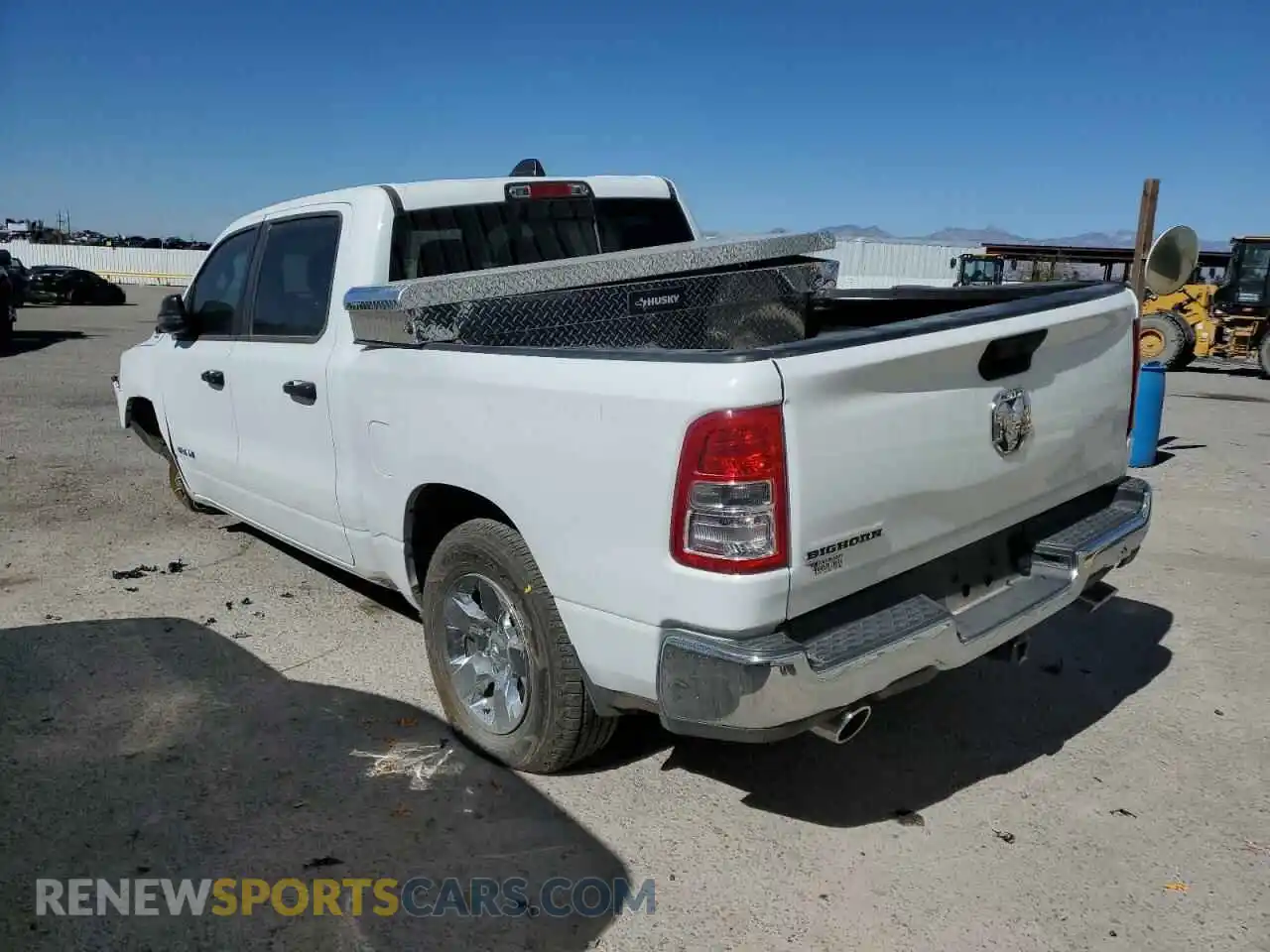 2 Photograph of a damaged car 1C6RREFT8RN164616 RAM 1500 2024