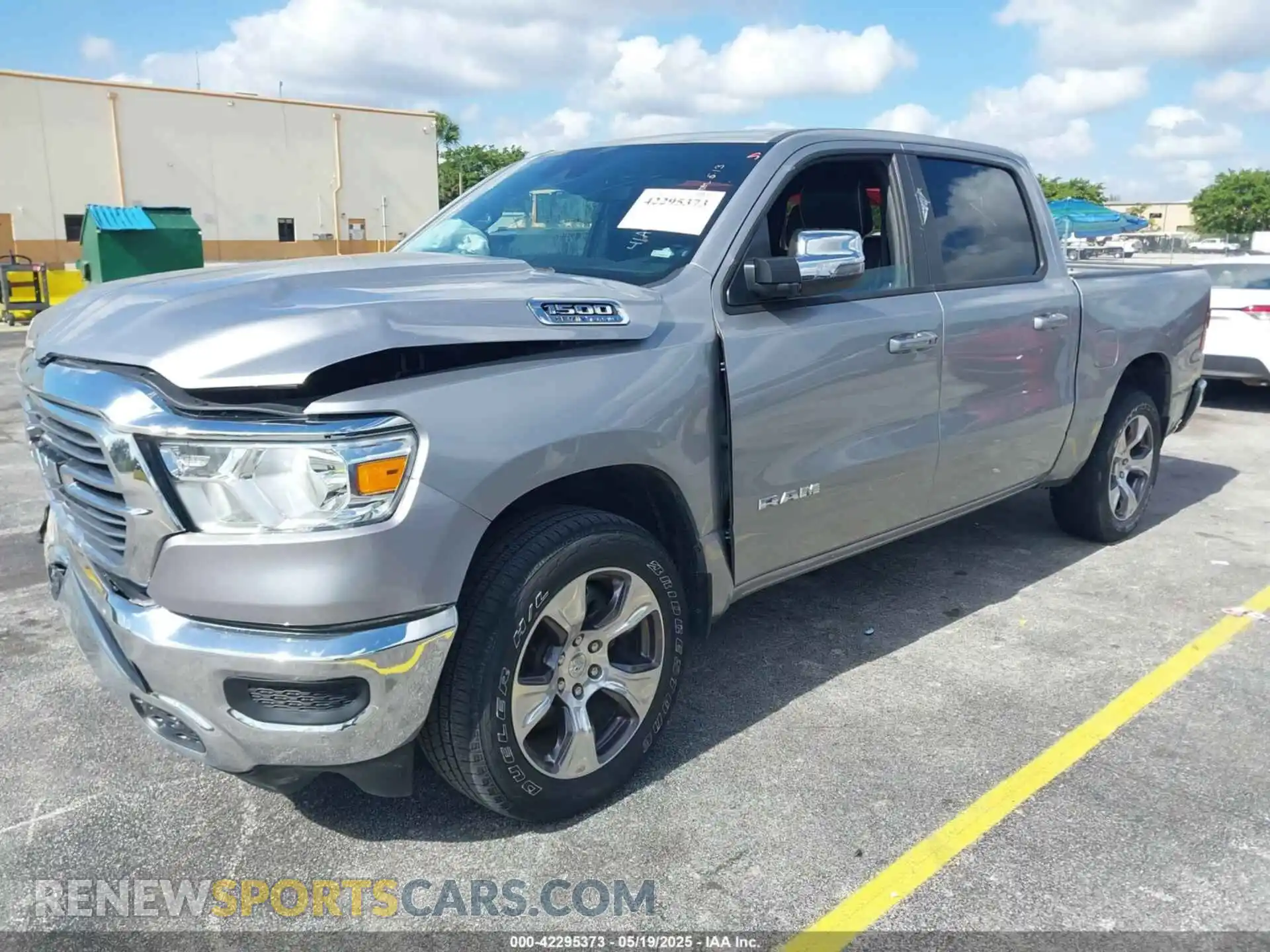 2 Photograph of a damaged car 1C6RREJT4RN220879 RAM 1500 2024
