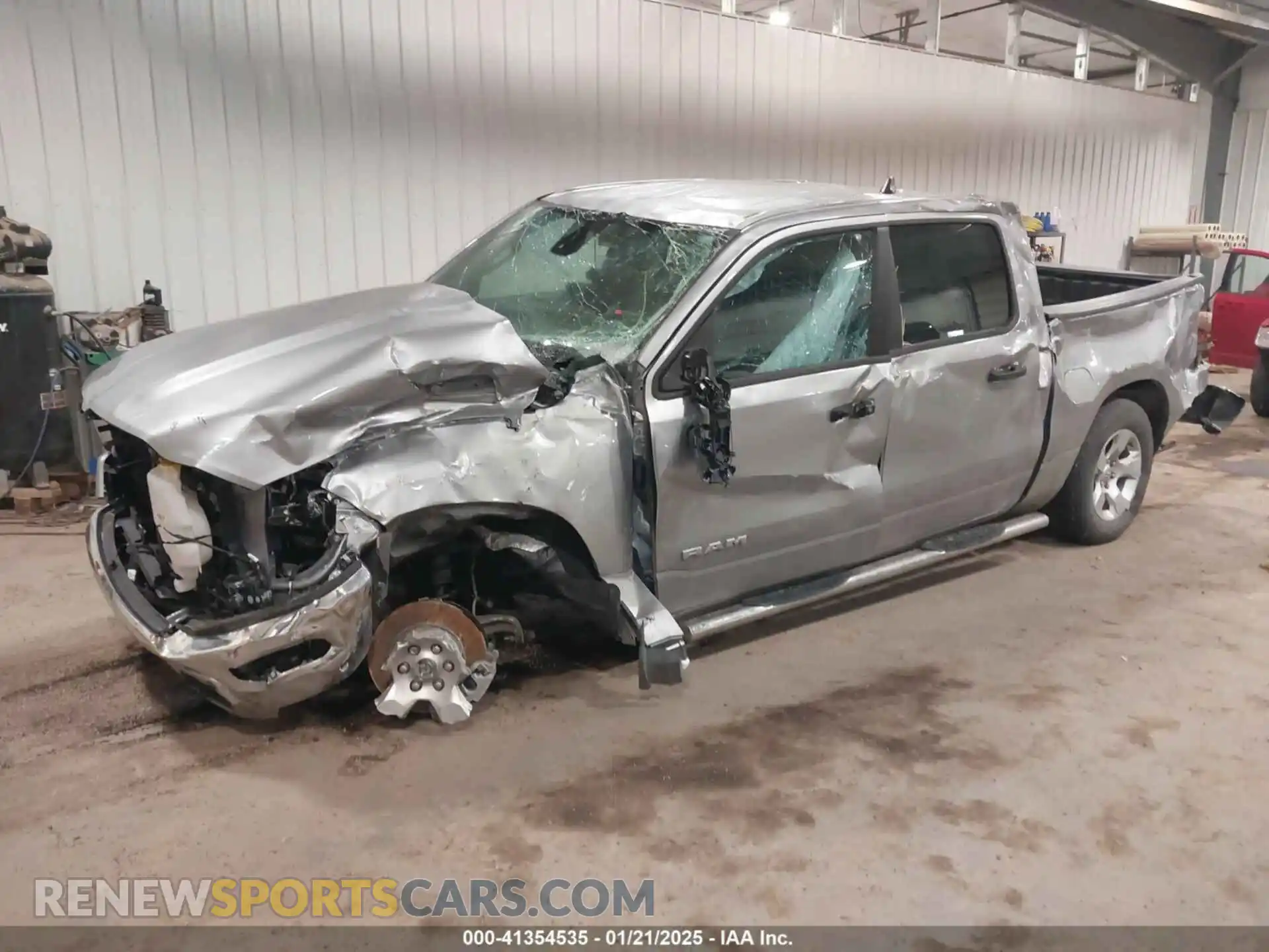 2 Photograph of a damaged car 1C6RRFFG0RN121168 RAM 1500 2024