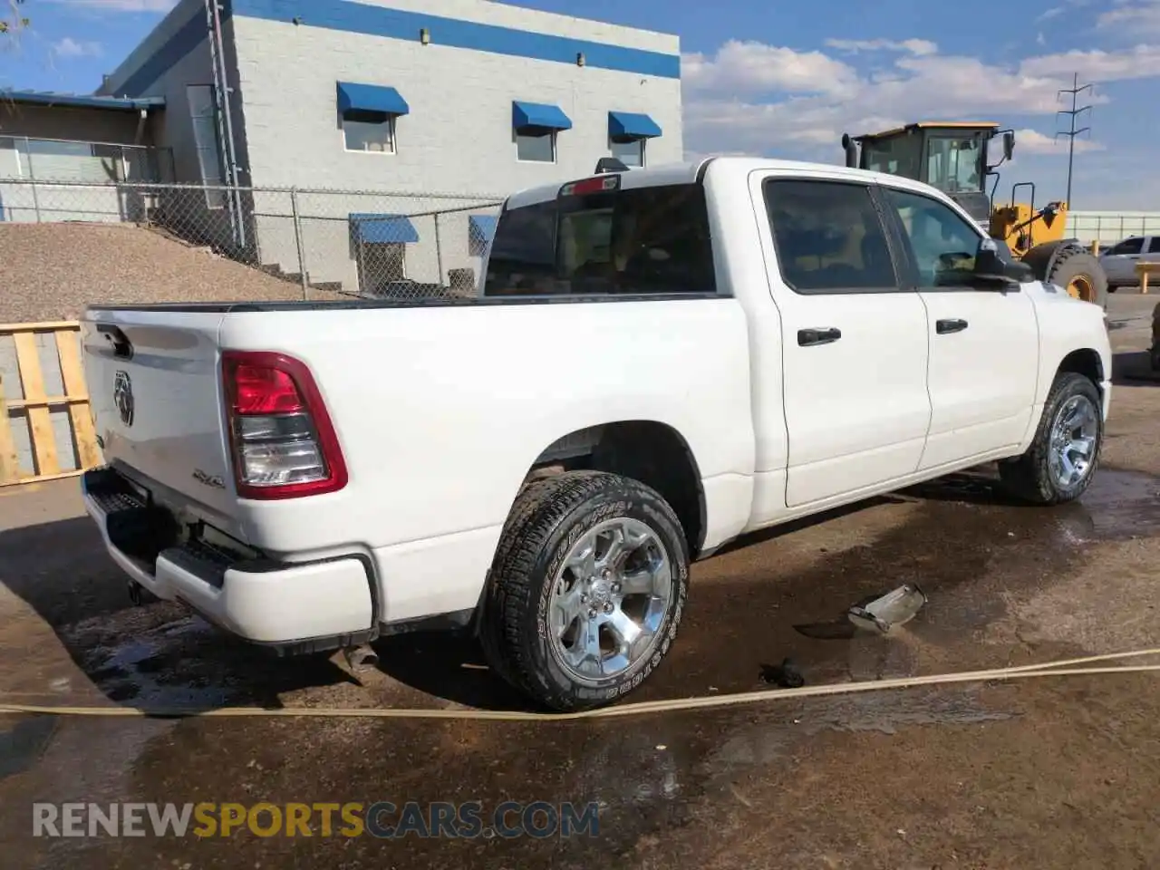 3 Photograph of a damaged car 1C6RRFGG3RN145463 RAM 1500 2024