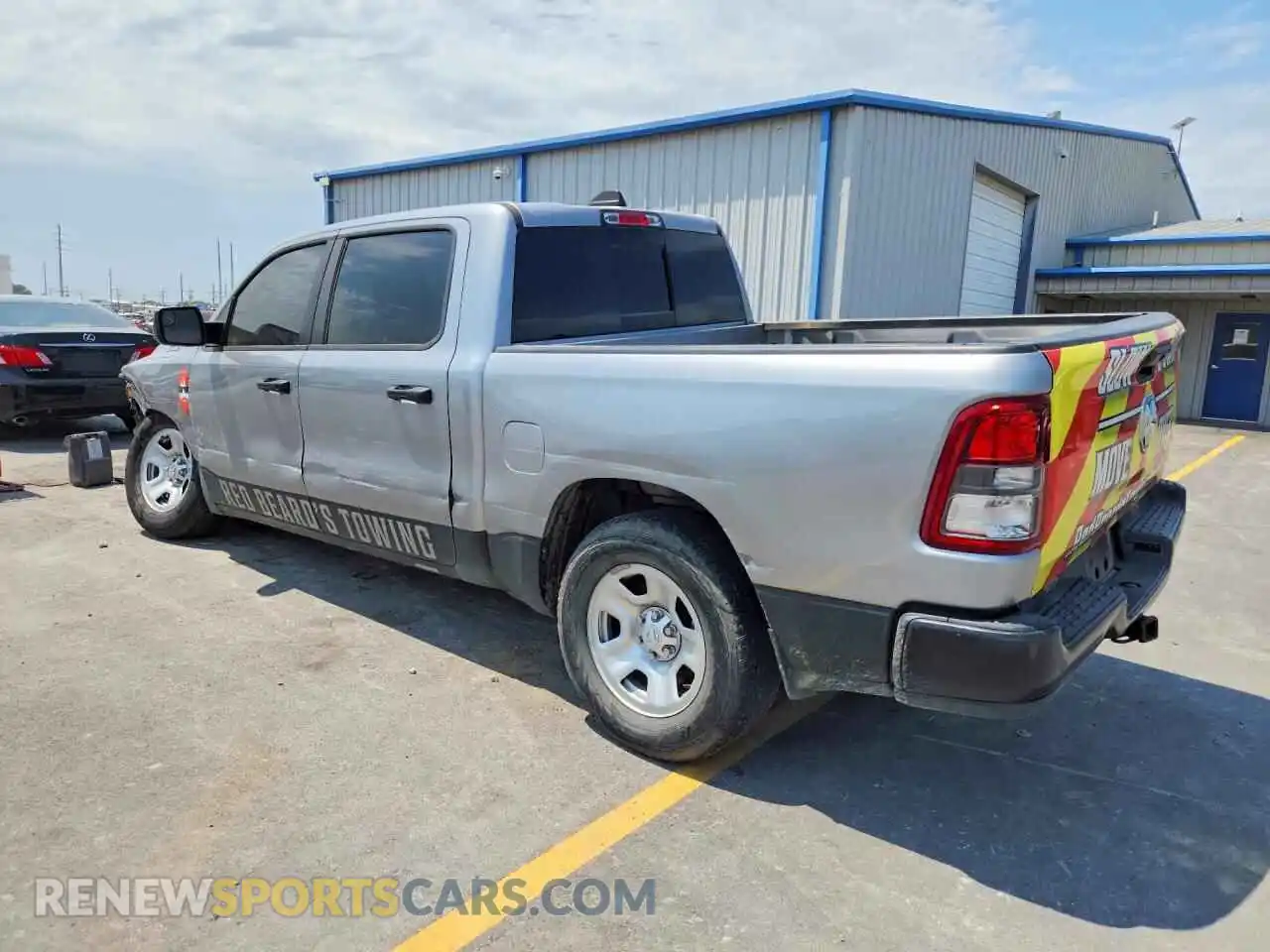 2 Photograph of a damaged car 1C6RRFGGXRN189167 RAM 1500 2024