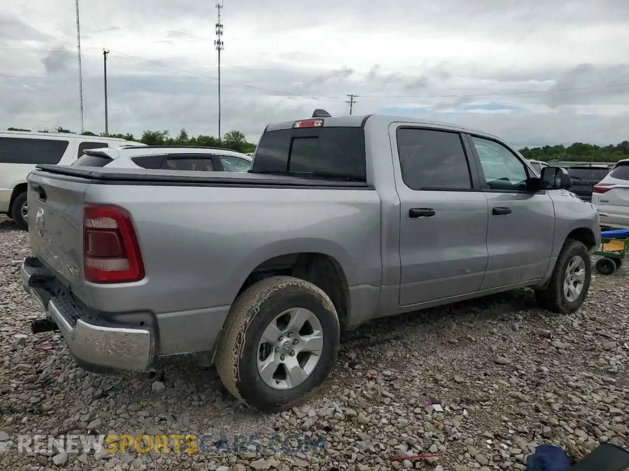 3 Photograph of a damaged car 1C6SRFGT4RN171178 RAM 1500 2024