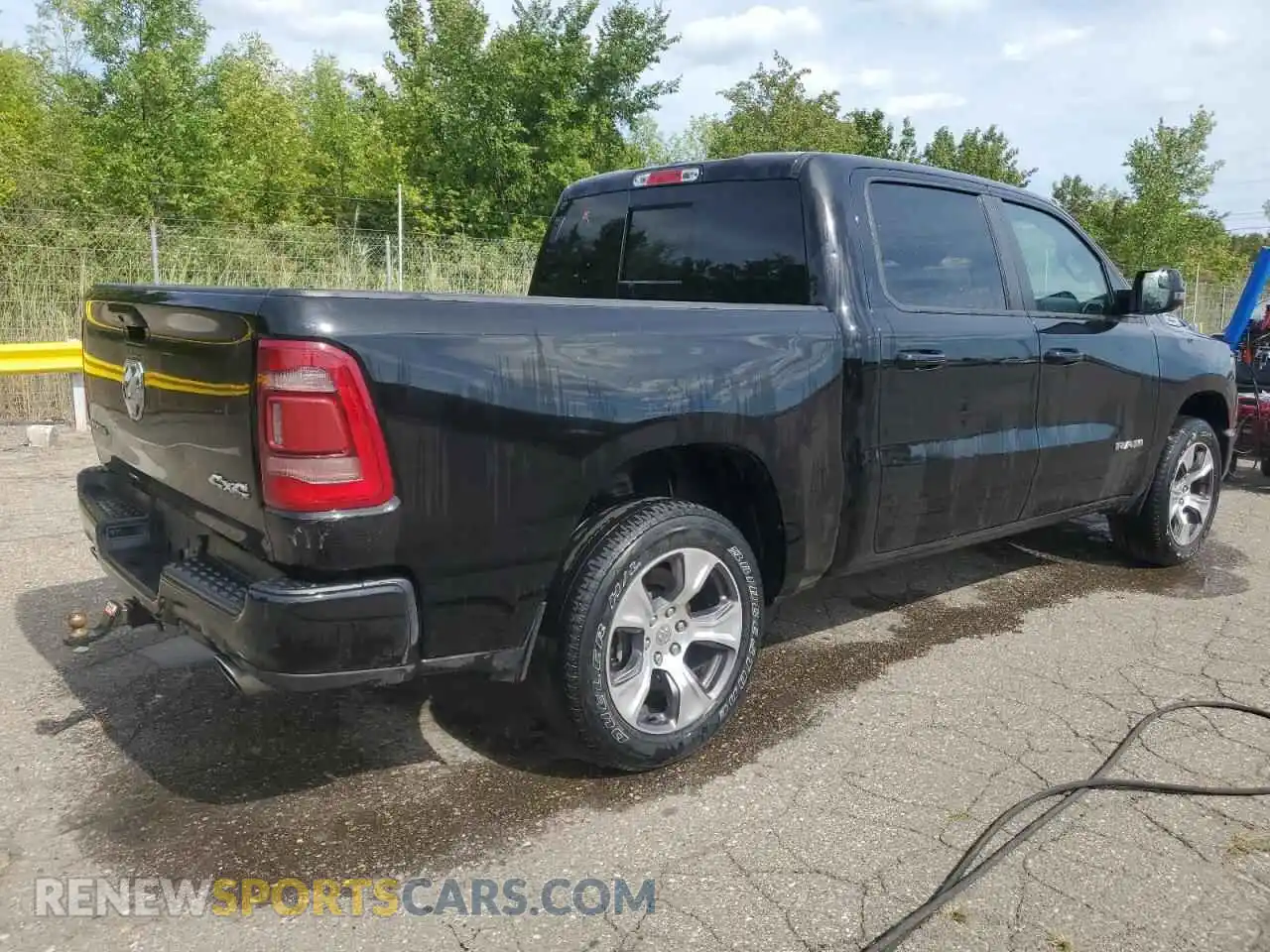 3 Photograph of a damaged car 1C6SRFJT3RN159743 RAM 1500 2024