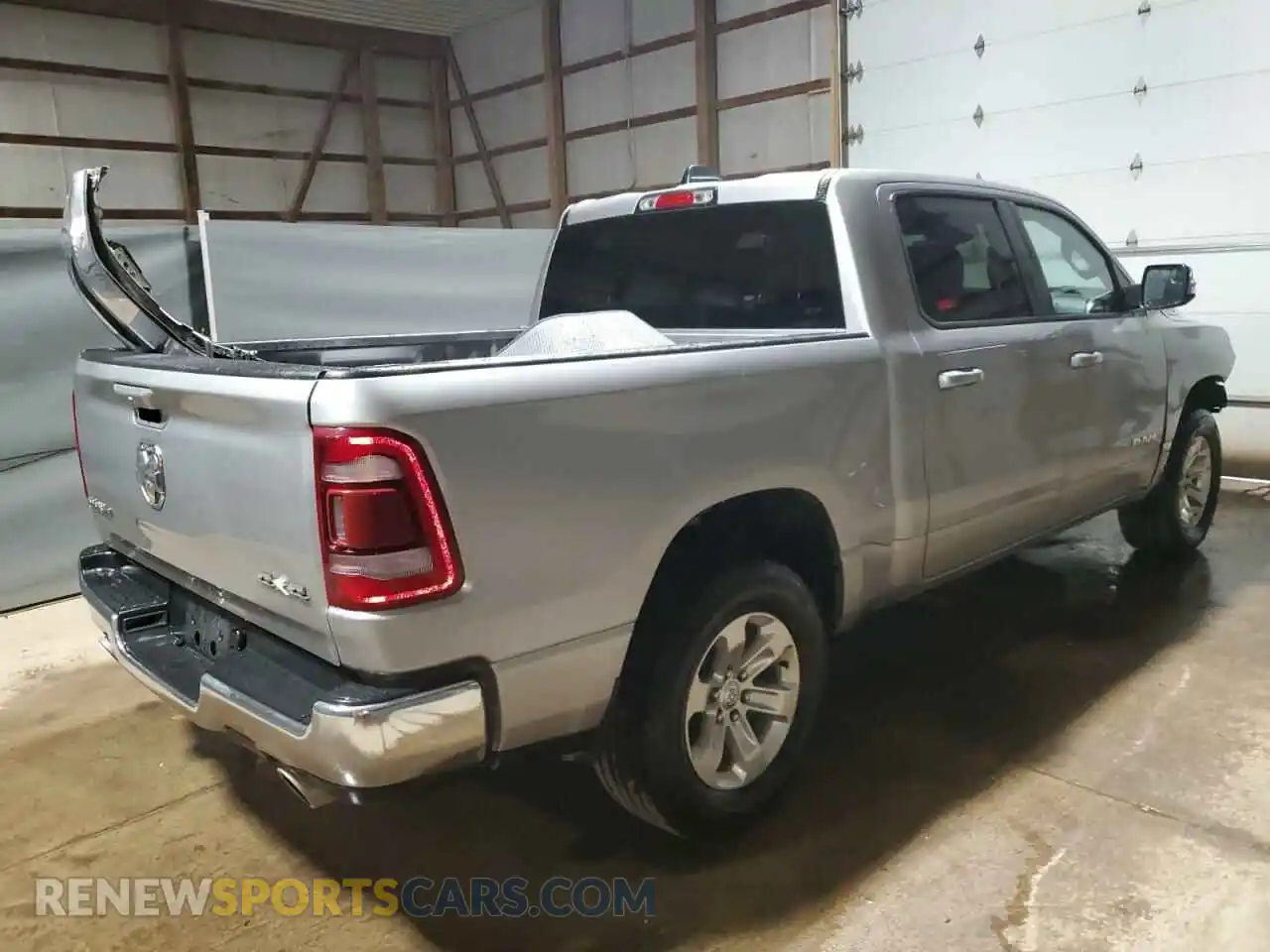 3 Photograph of a damaged car 1C6SRFJT5RN223670 RAM 1500 2024