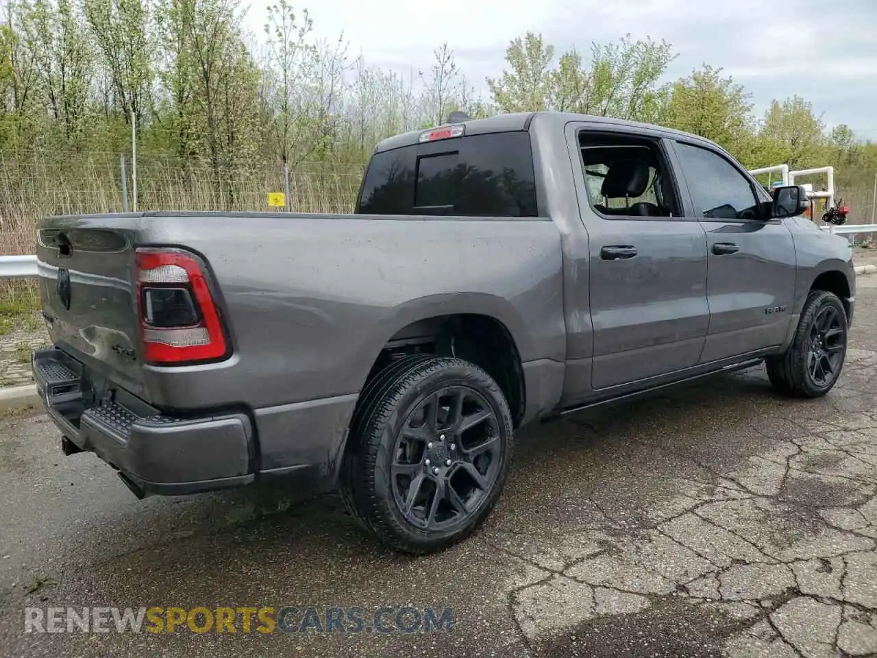 3 Photograph of a damaged car 1C6SRFJTXRN133236 RAM 1500 2024