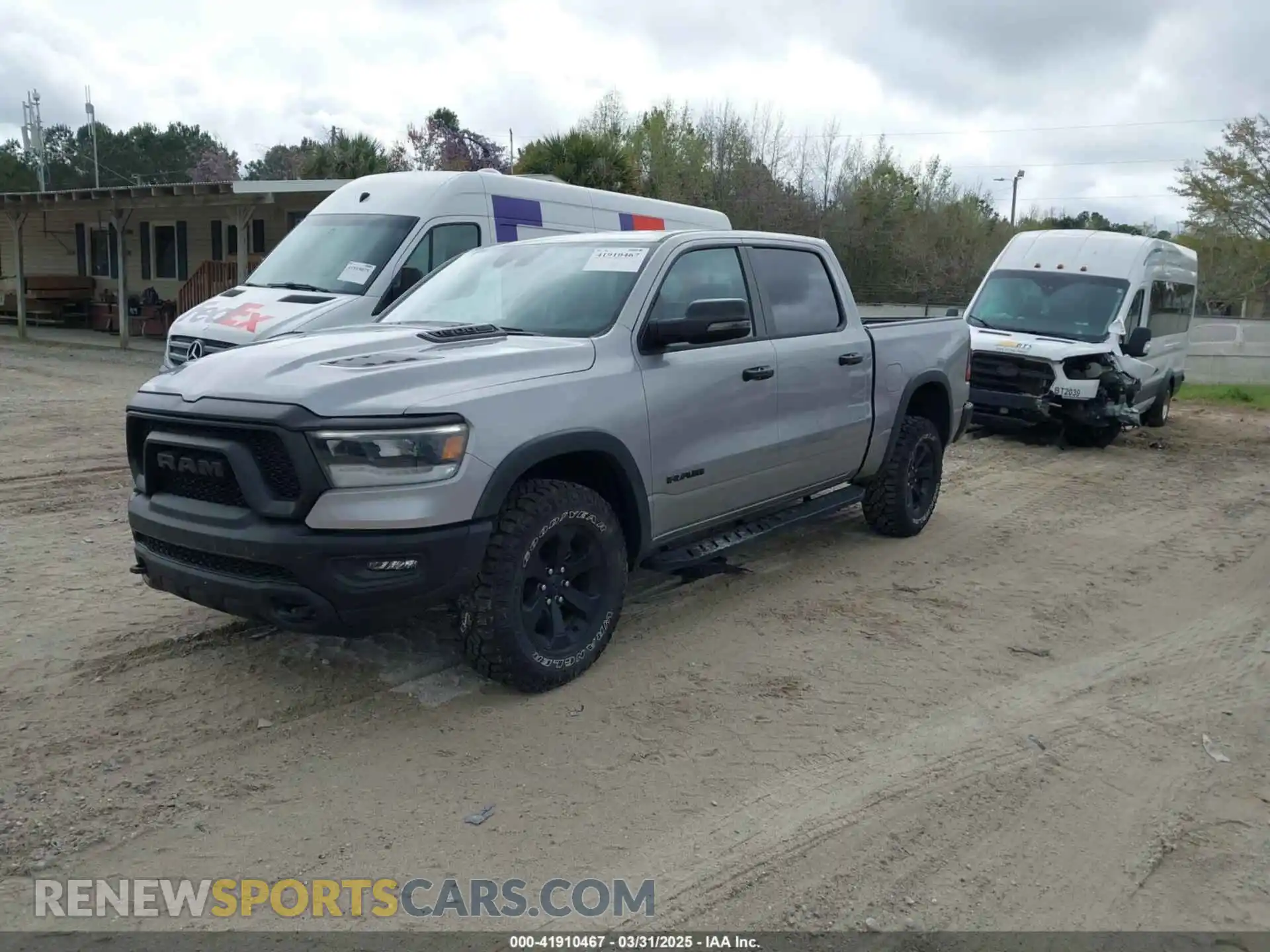 2 Photograph of a damaged car 1C6SRFLT7RN136575 RAM 1500 2024