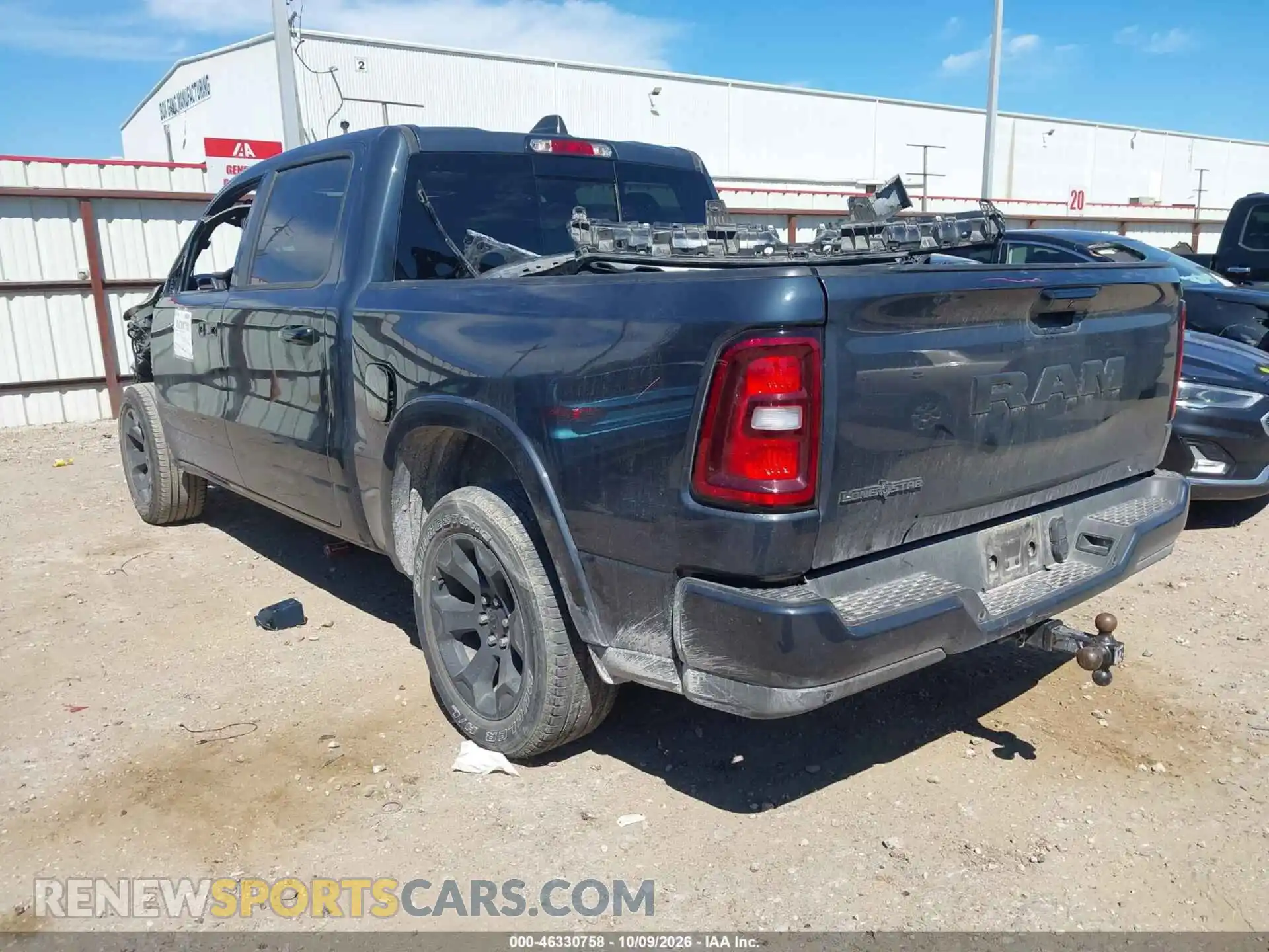 3 fotografías del automóvil dañado 1C6RREFG6SN207682 RAM 1500 2025