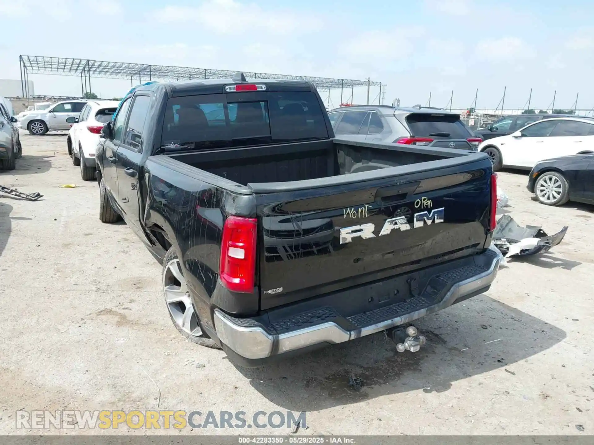 3 Photograph of a damaged car 1C6RREGG5SN570179 RAM 1500 2025