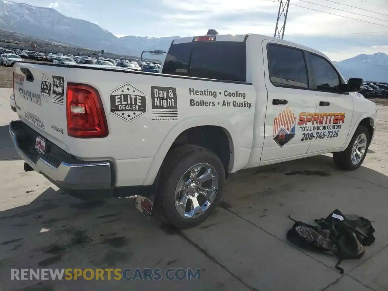 3 Photograph of a damaged car 1C6RRFFG1SN512741 RAM 1500 2025