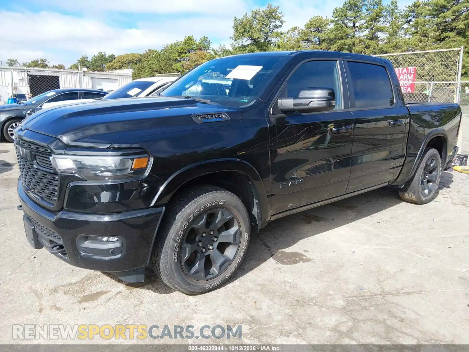 2 Photograph of a damaged car 1C6RRFFGXSN582965 RAM 1500 2025