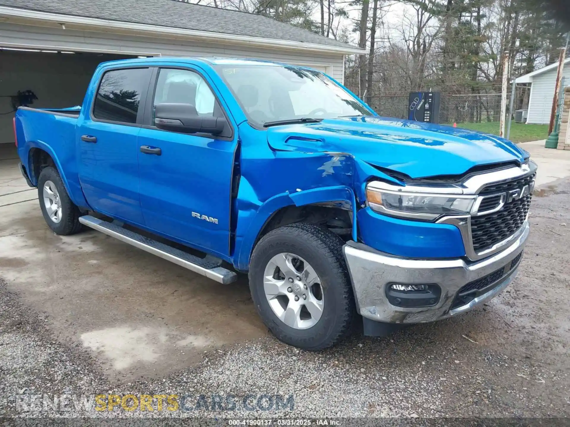 1 Photograph of a damaged car 1C6SRFFP1SN522221 RAM 1500 2025