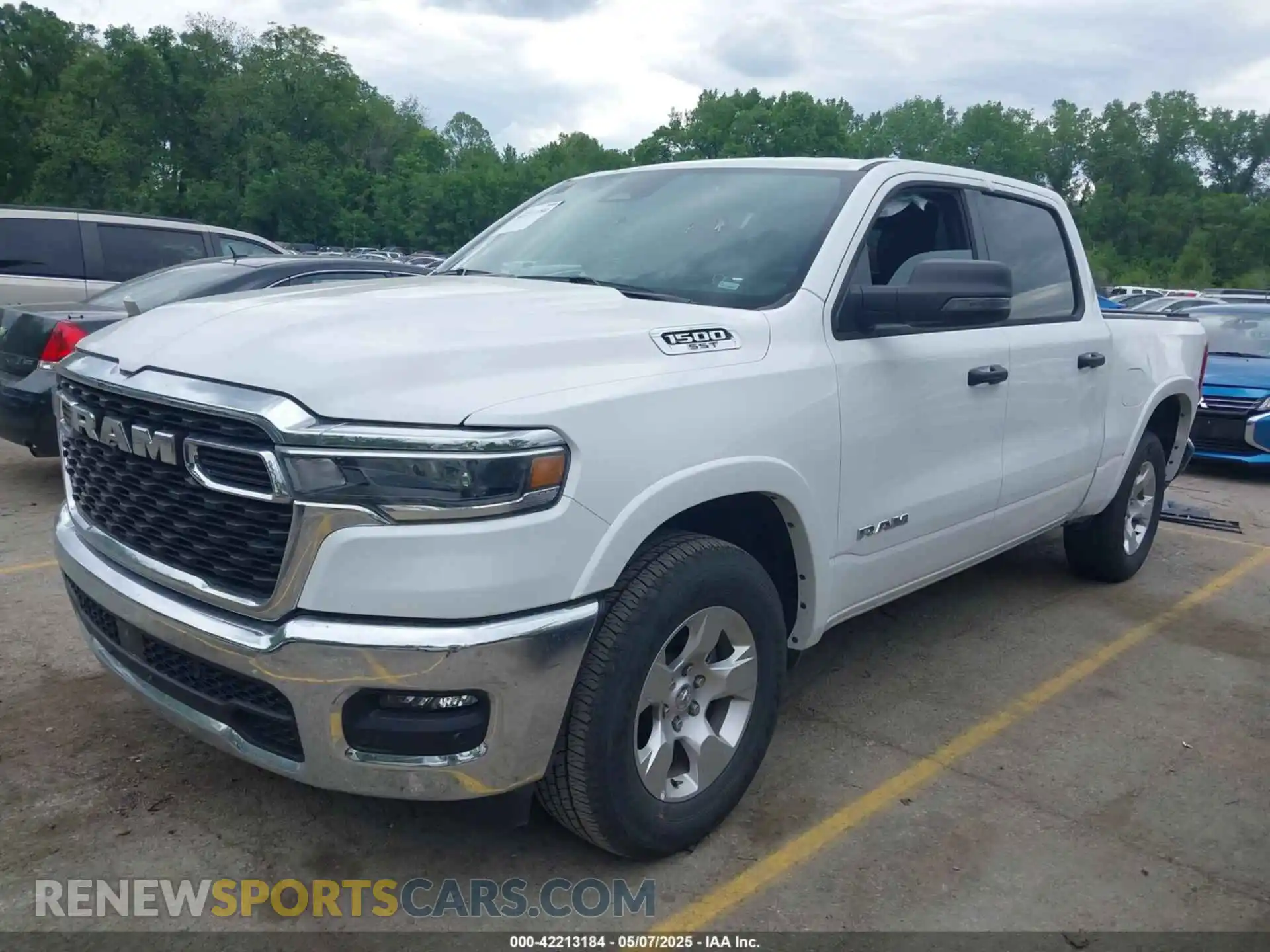 2 Photograph of a damaged car 1C6SRFFP4SN562194 RAM 1500 2025