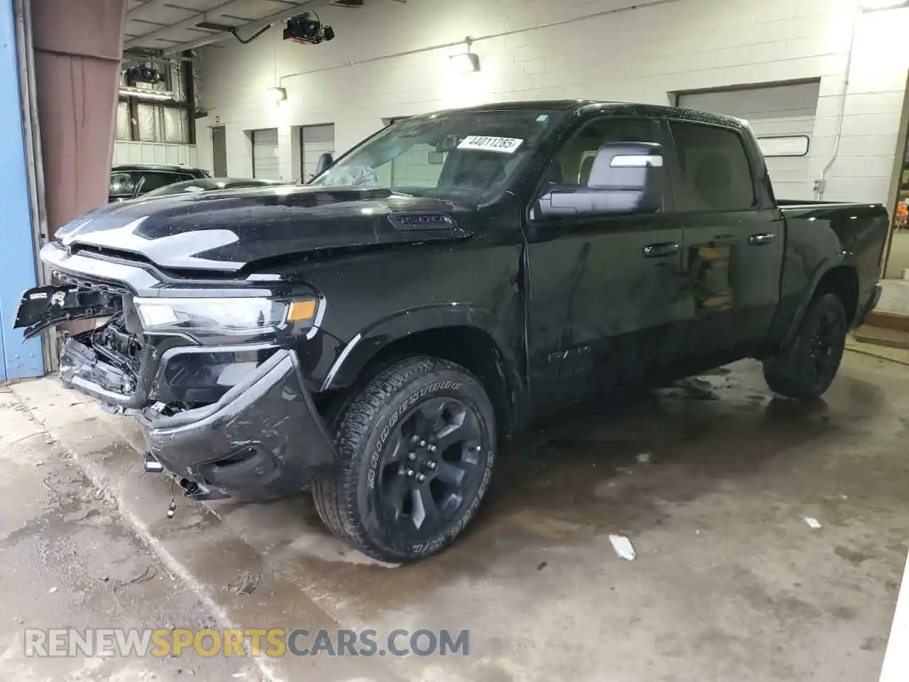 1 Photograph of a damaged car 1C6SRFFPXSN511220 RAM 1500 2025