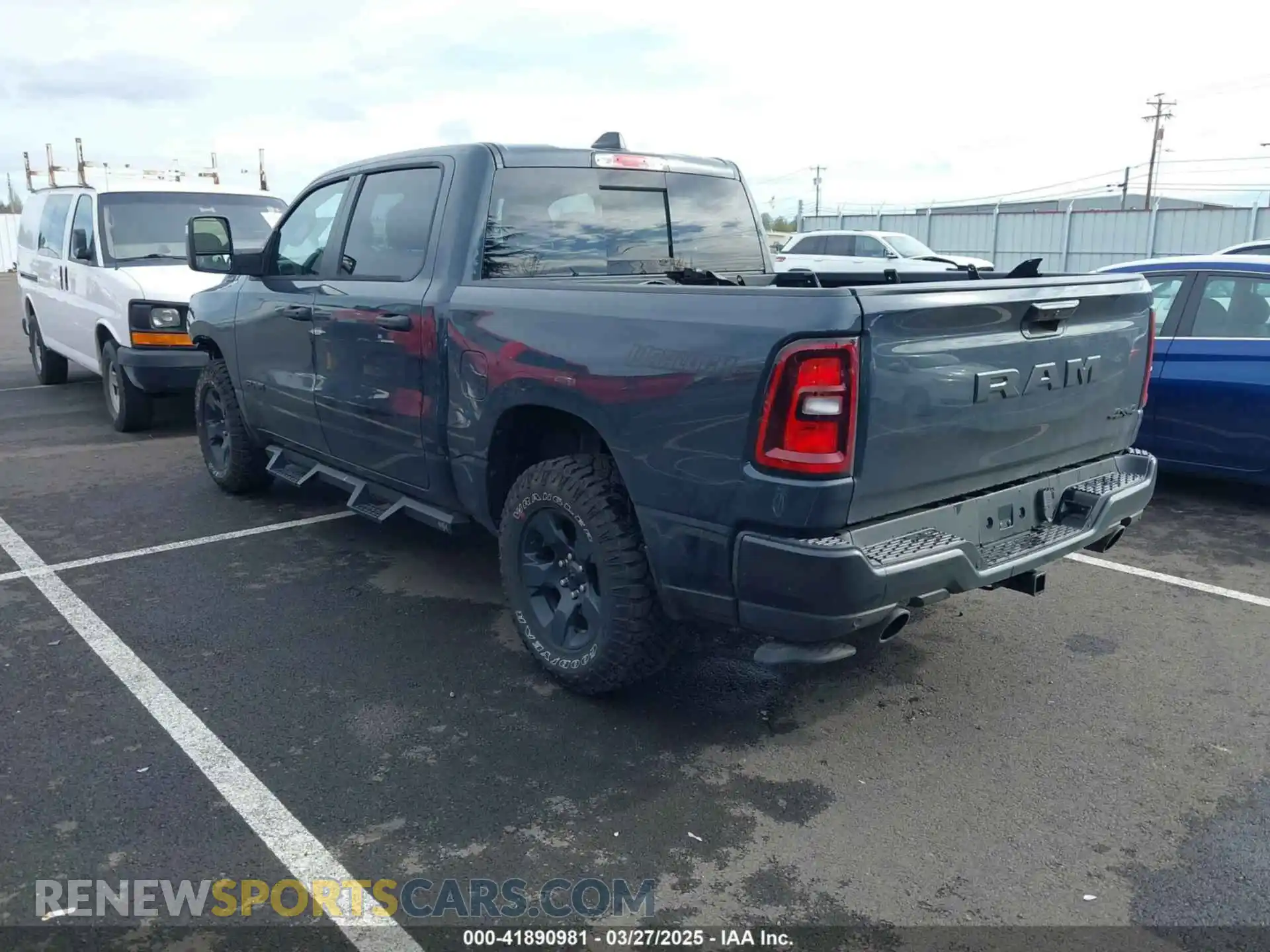 3 Photograph of a damaged car 1C6SRFGP4SN628564 RAM 1500 2025