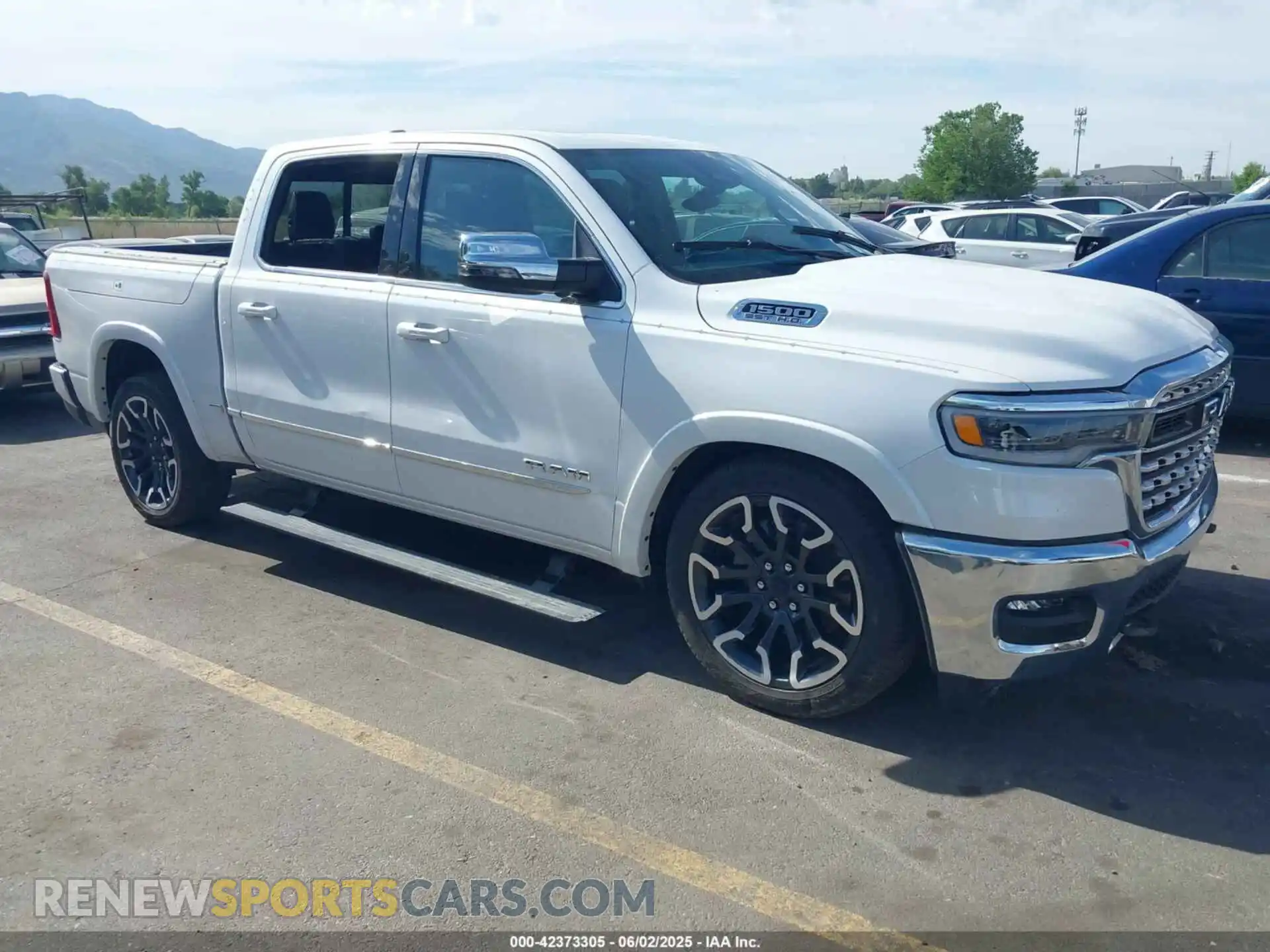 1 Photograph of a damaged car 1C6SRFHP7SN669494 RAM 1500 2025