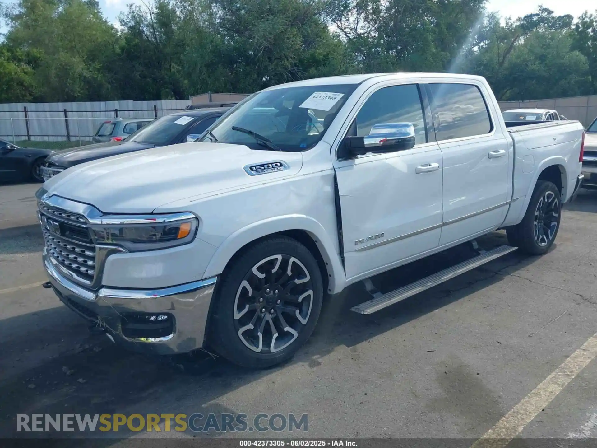 2 Photograph of a damaged car 1C6SRFHP7SN669494 RAM 1500 2025