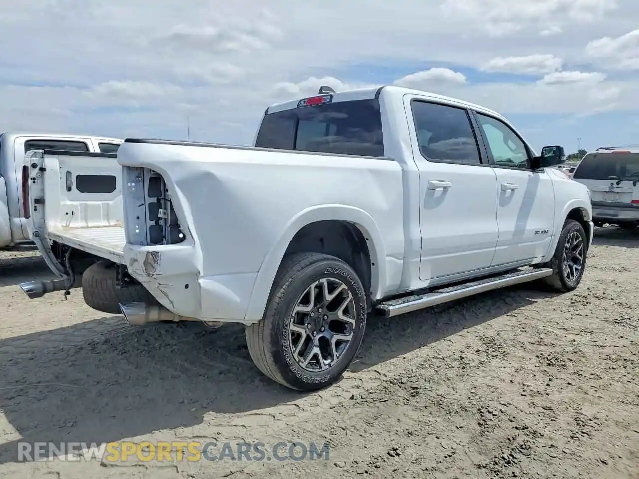 3 fotografías del automóvil dañado 1C6SRFJP0SN537137 RAM 1500 2025