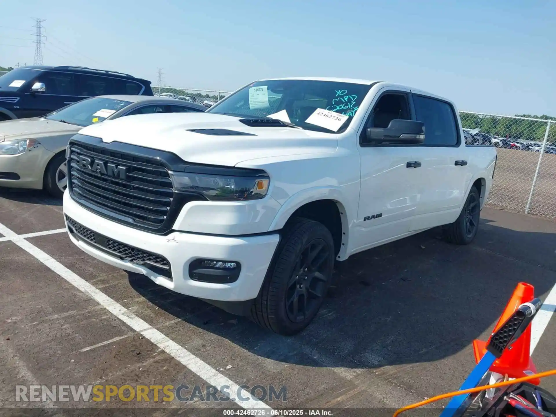 2 Photograph of a damaged car 1C6SRFJP2SN620617 RAM 1500 2025