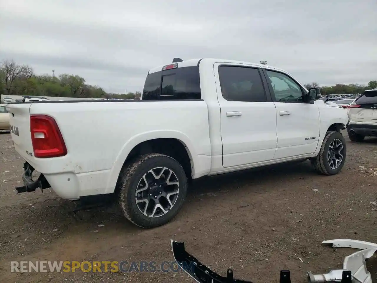 3 Photograph of a damaged car 1C6SRFJP9SN640928 RAM 1500 2025