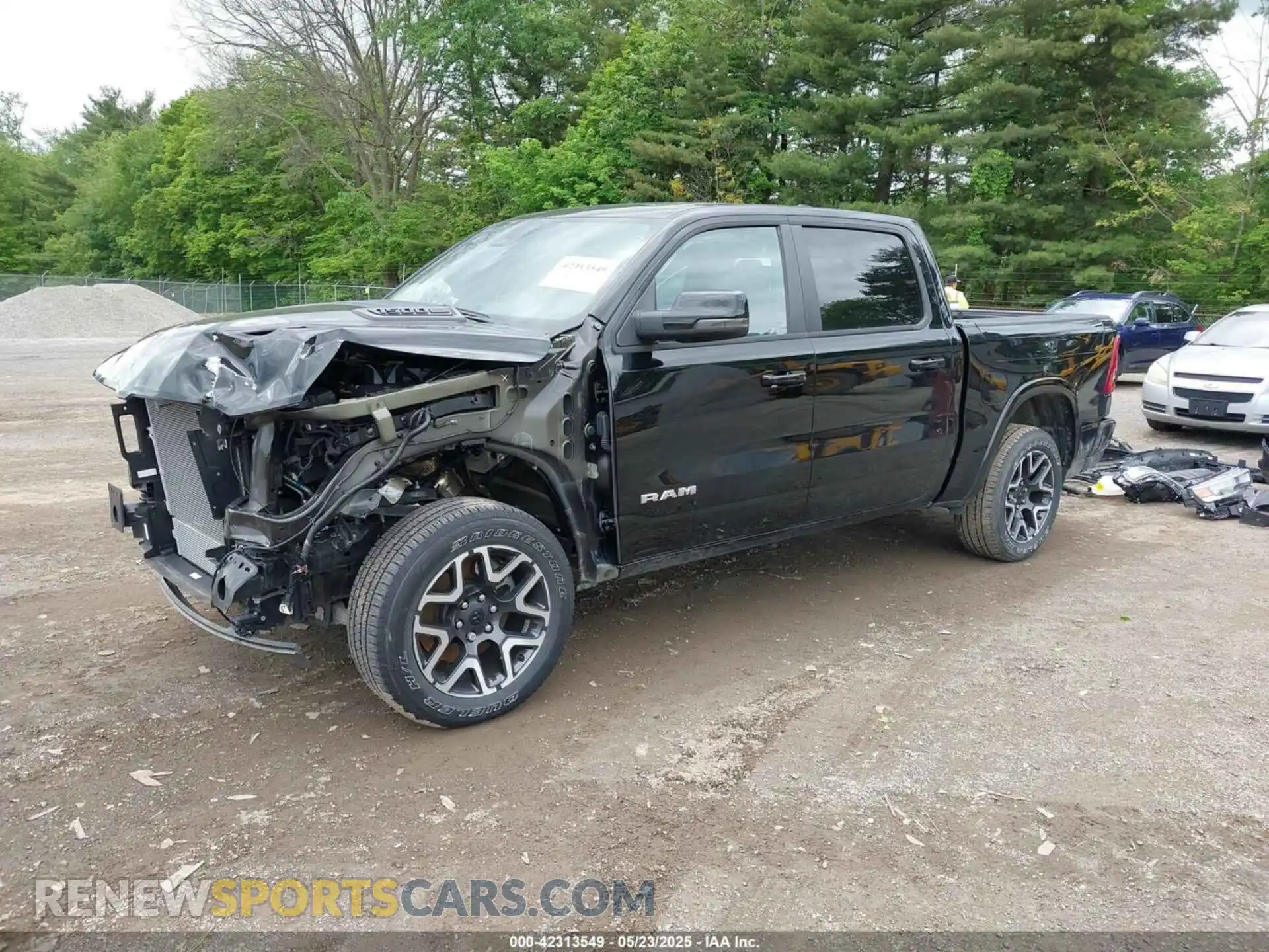 2 Photograph of a damaged car 1C6SRFJPXSN512942 RAM 1500 2025