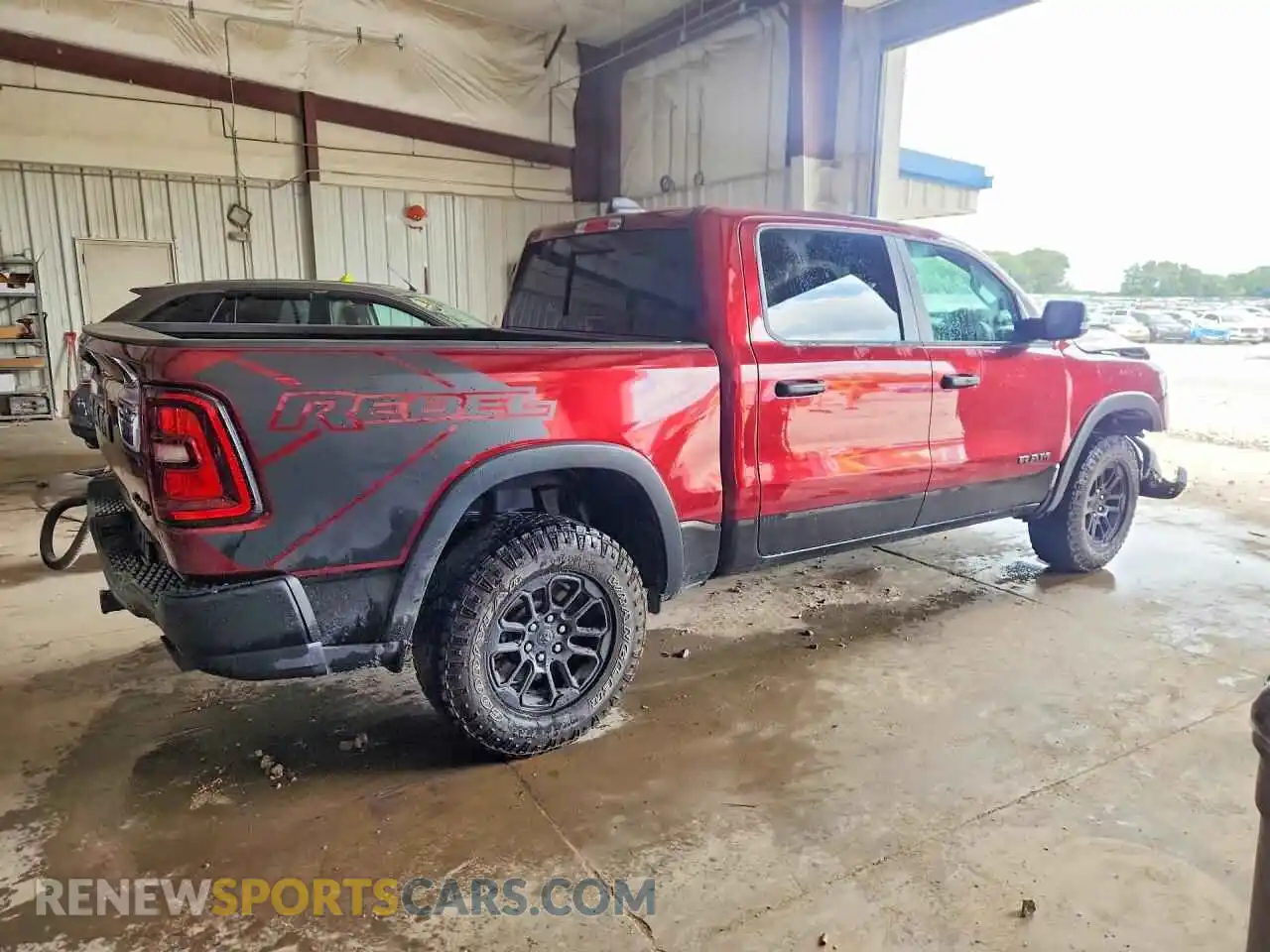 3 fotografías del automóvil dañado 1C6SRFLP4SN561650 RAM 1500 2025