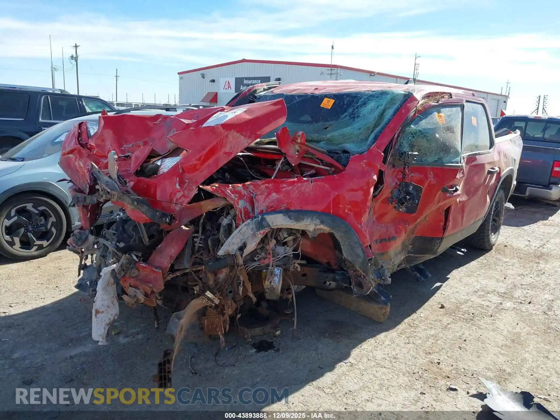 2 Photograph of a damaged car 1C6SRFLP9SN535805 RAM 1500 2025