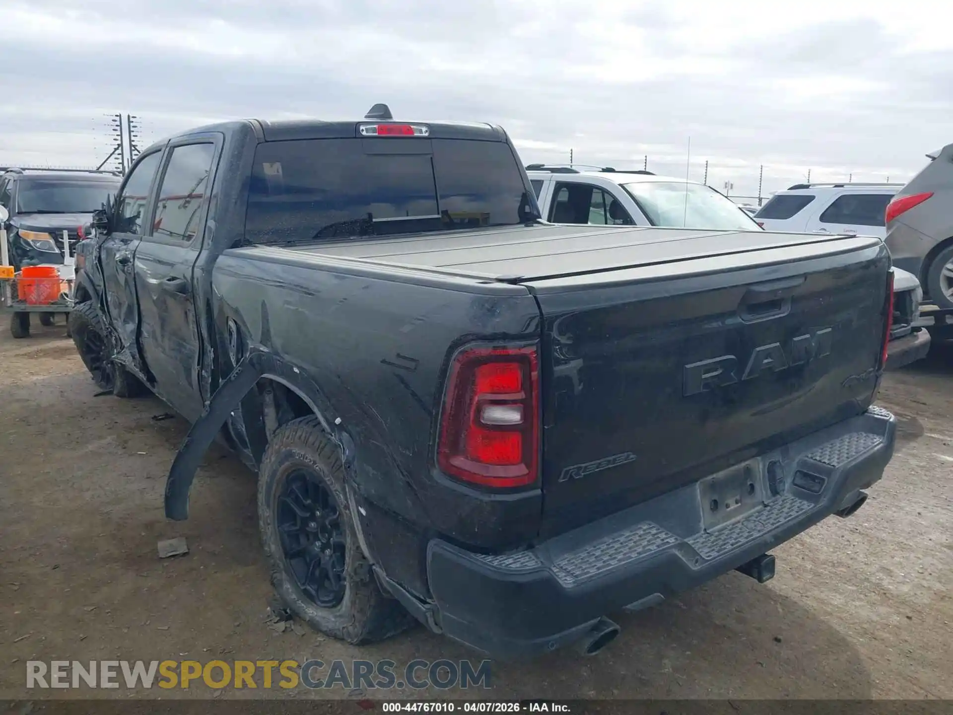 3 Photograph of a damaged car 1C6SRFLPXSN535960 RAM 1500 2025