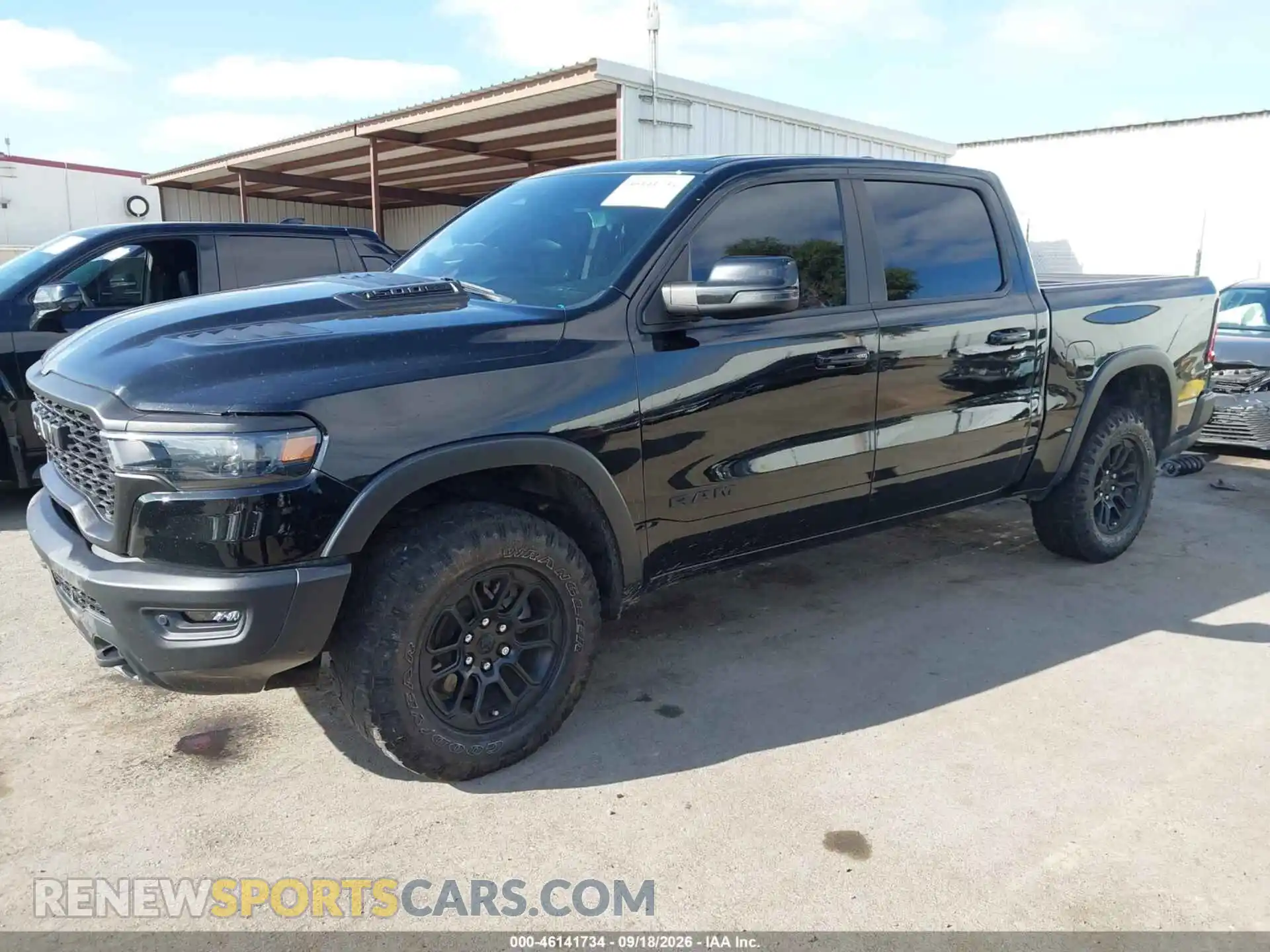 2 fotografías del automóvil dañado 1C6SRFLPXSN667553 RAM 1500 2025