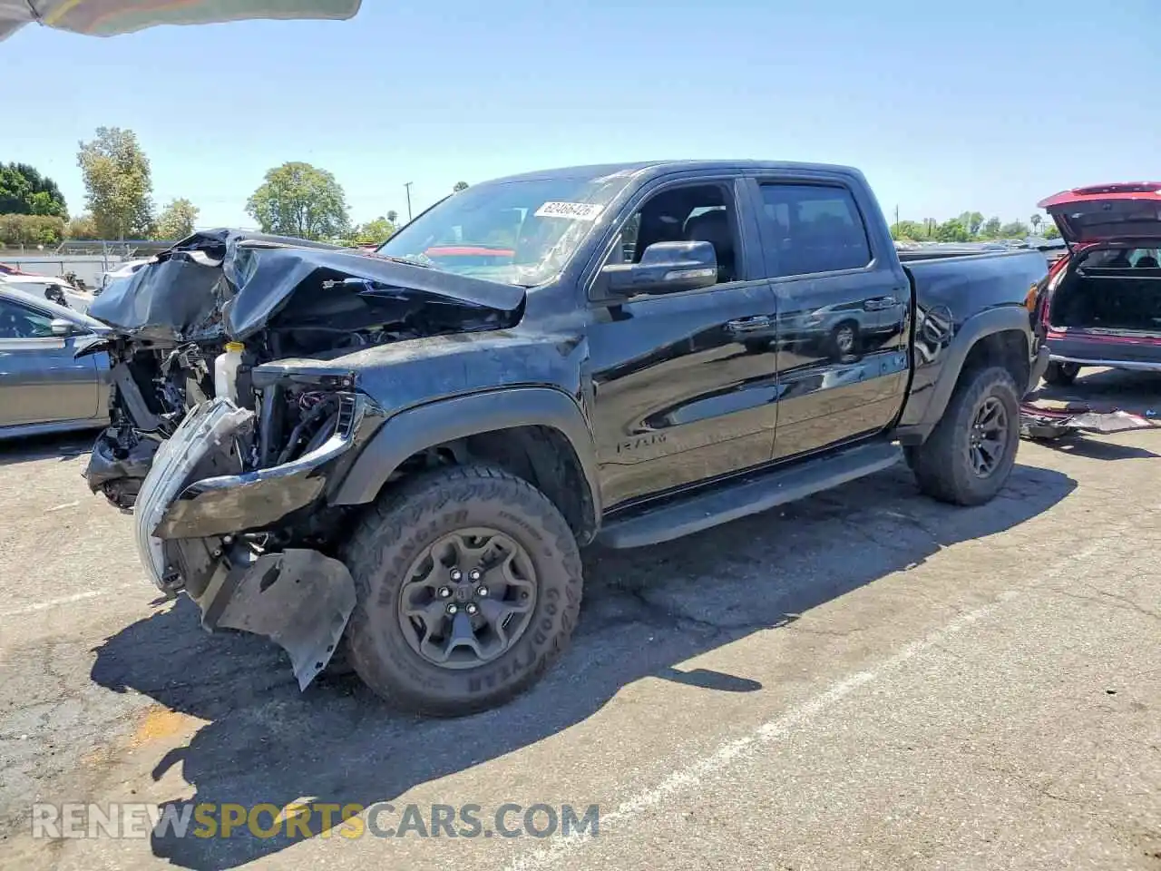1 Photograph of a damaged car 1C6SRFUP0SN634009 RAM 1500 2025