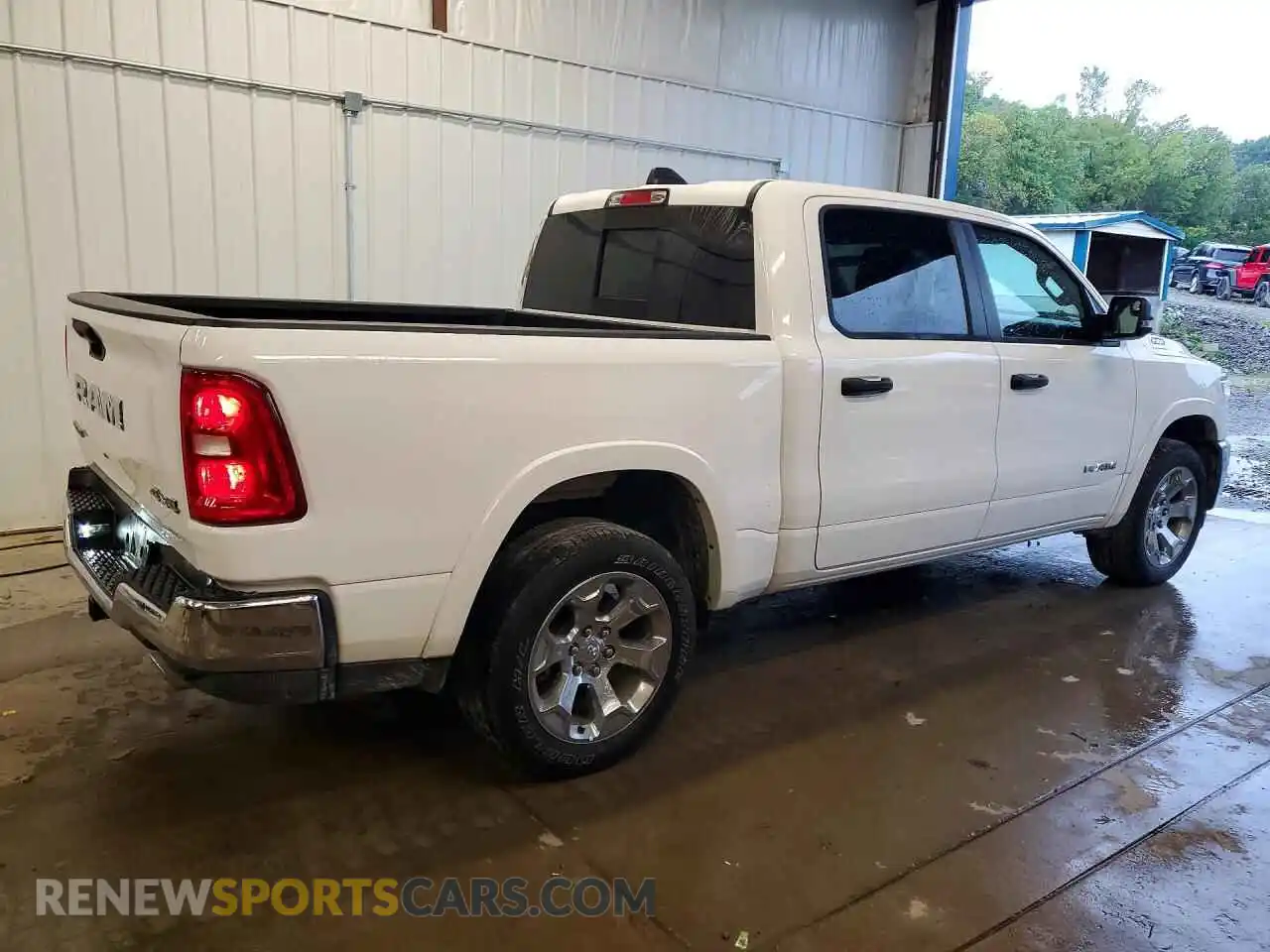 3 Фотография поврежденного автомобиля 1C6SRFFP4TN249180 RAM 1500 2026