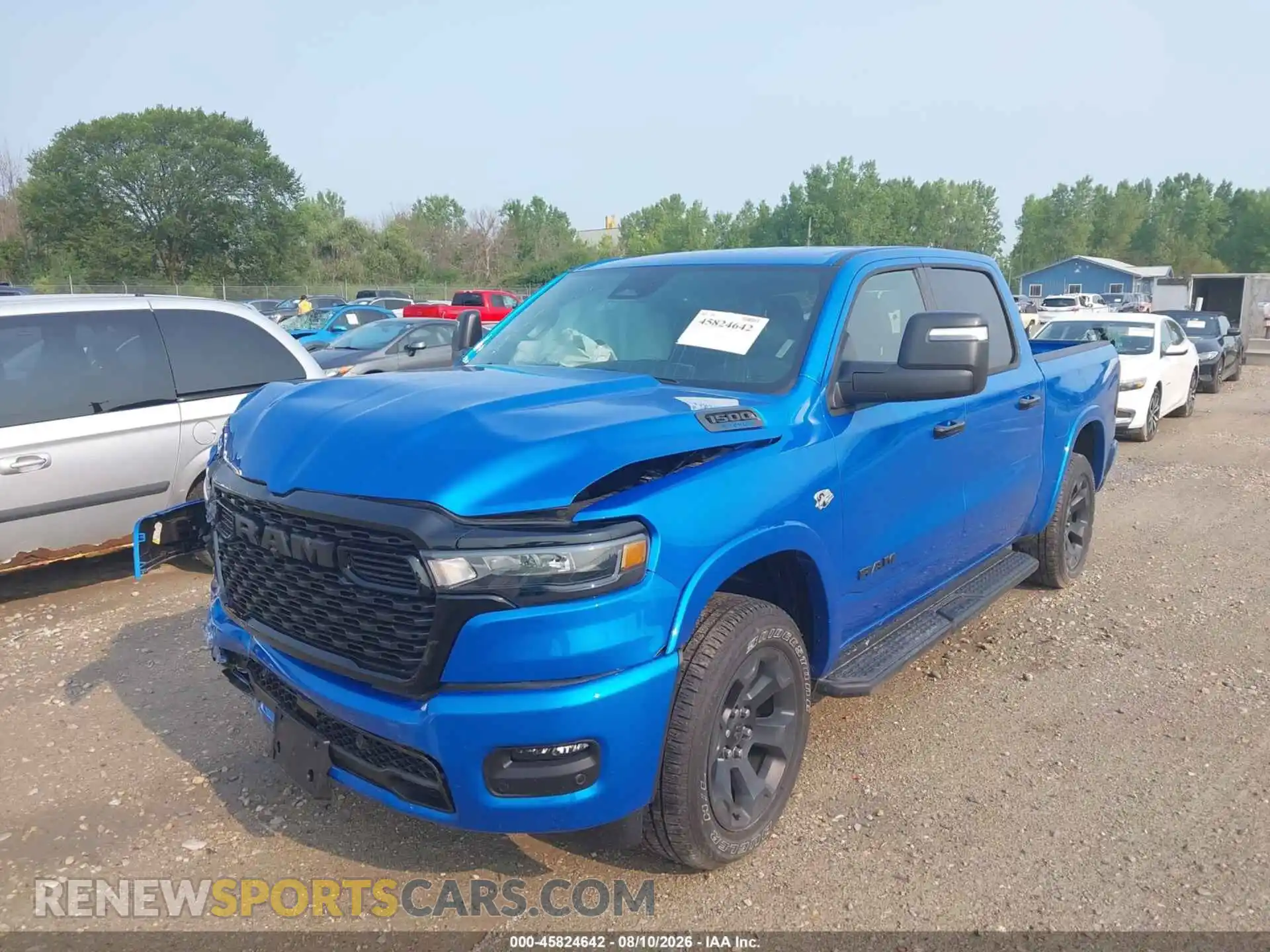 2 fotografías del automóvil dañado 1C6SRFFT1TN217915 RAM 1500 2026